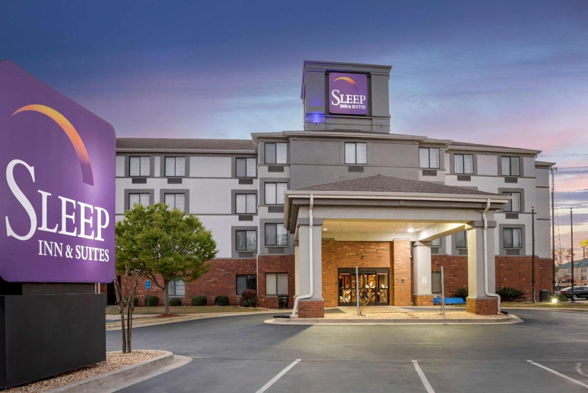 Sleep Inn & Suites Auburn Campus Area I-85 gallery photo in Auburn, AL — image 39