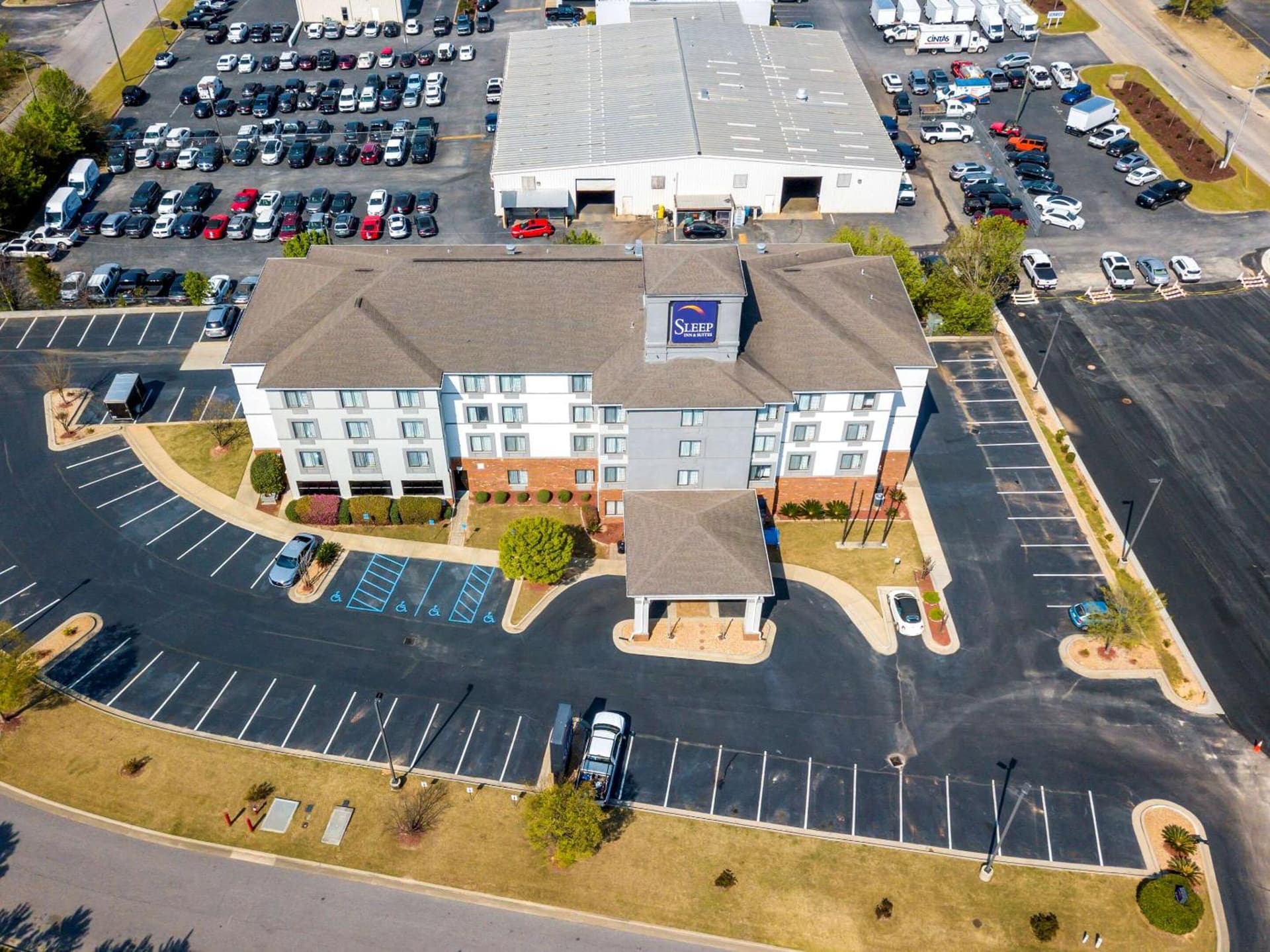 Sleep Inn & Suites Auburn Campus Area I-85 interior in Auburn, AL — gallery photo 2