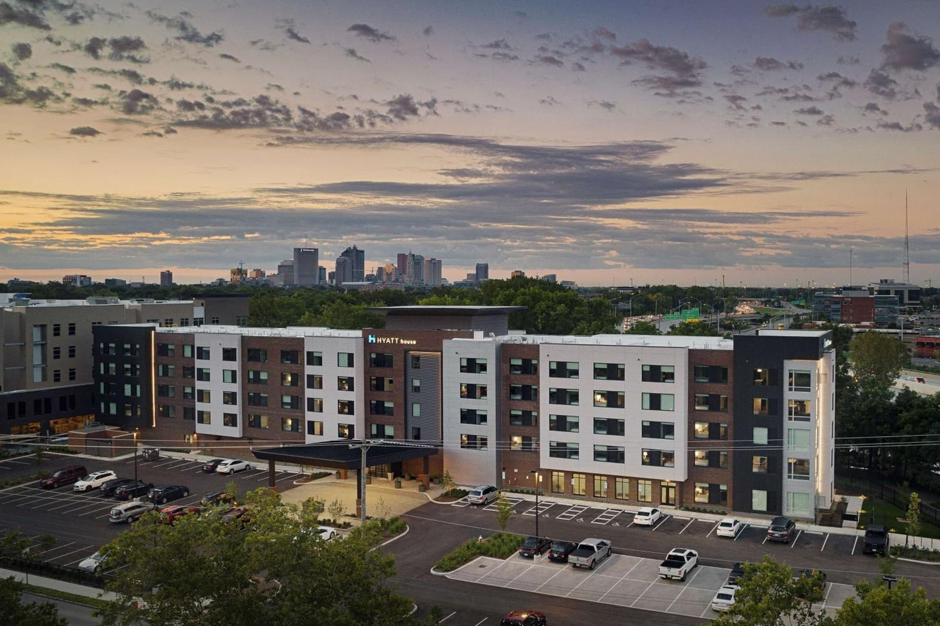 Hyatt House Columbus OSU Short North gallery photo in Columbus, OH — image 65