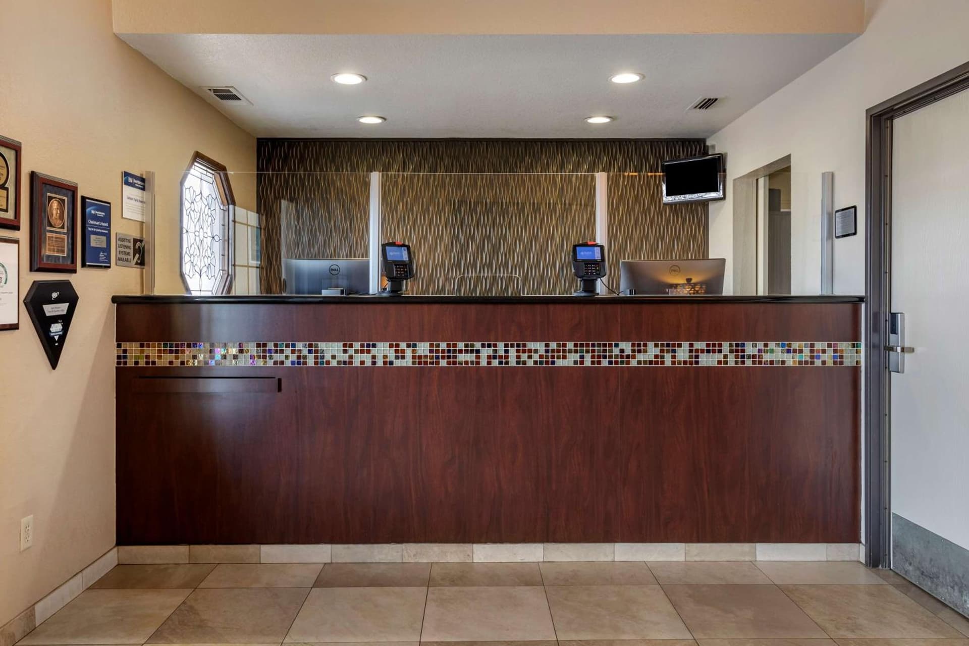 Best Western Town & Country Lodge gallery photo in Tulare, CA — image 29