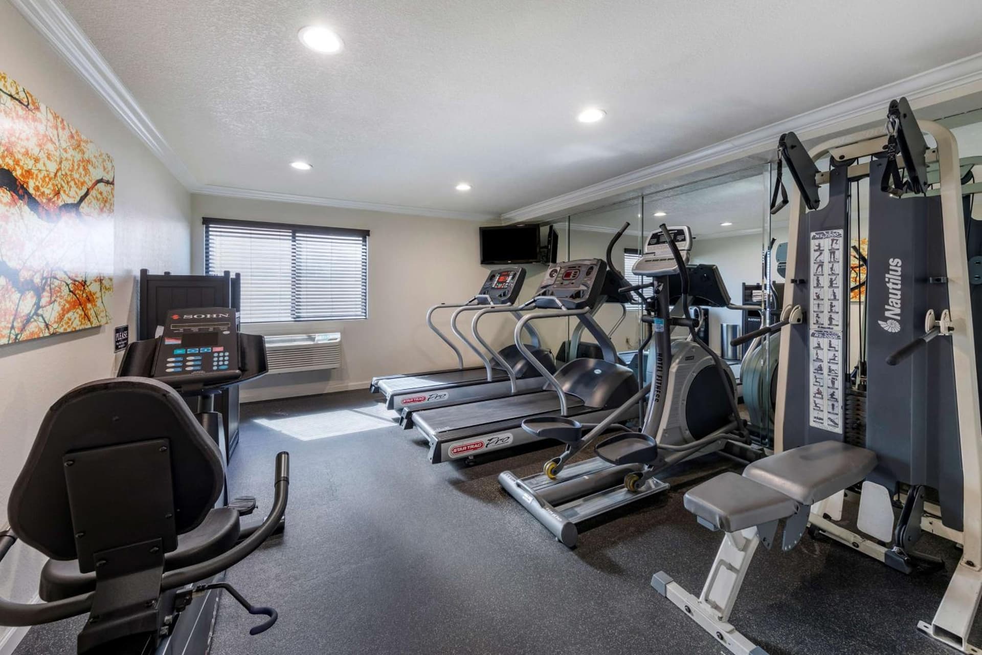 Best Western Town & Country Lodge gallery photo in Tulare, CA — image 26