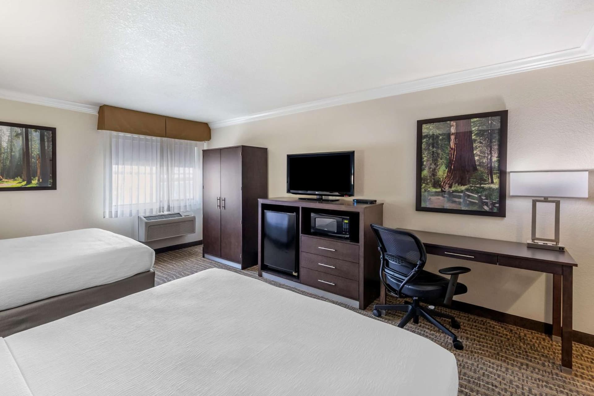 Best Western Town & Country Lodge gallery photo in Tulare, CA — image 32