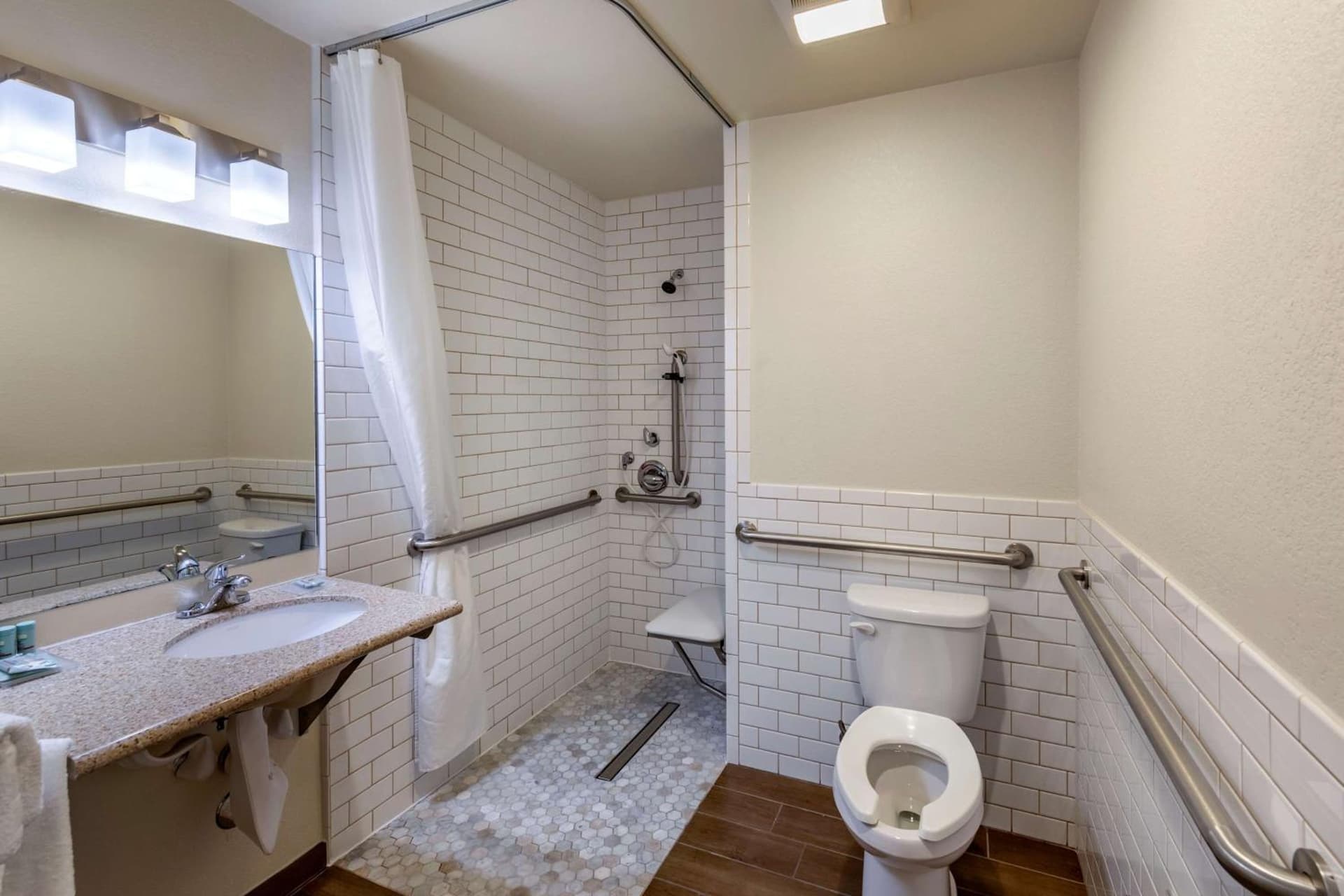 Best Western Town & Country Lodge gallery photo in Tulare, CA — image 20