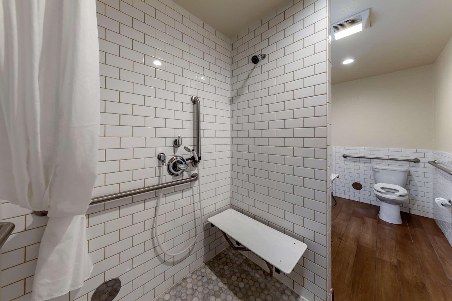 Best Western Town & Country Lodge gallery photo in Tulare, CA — image 25