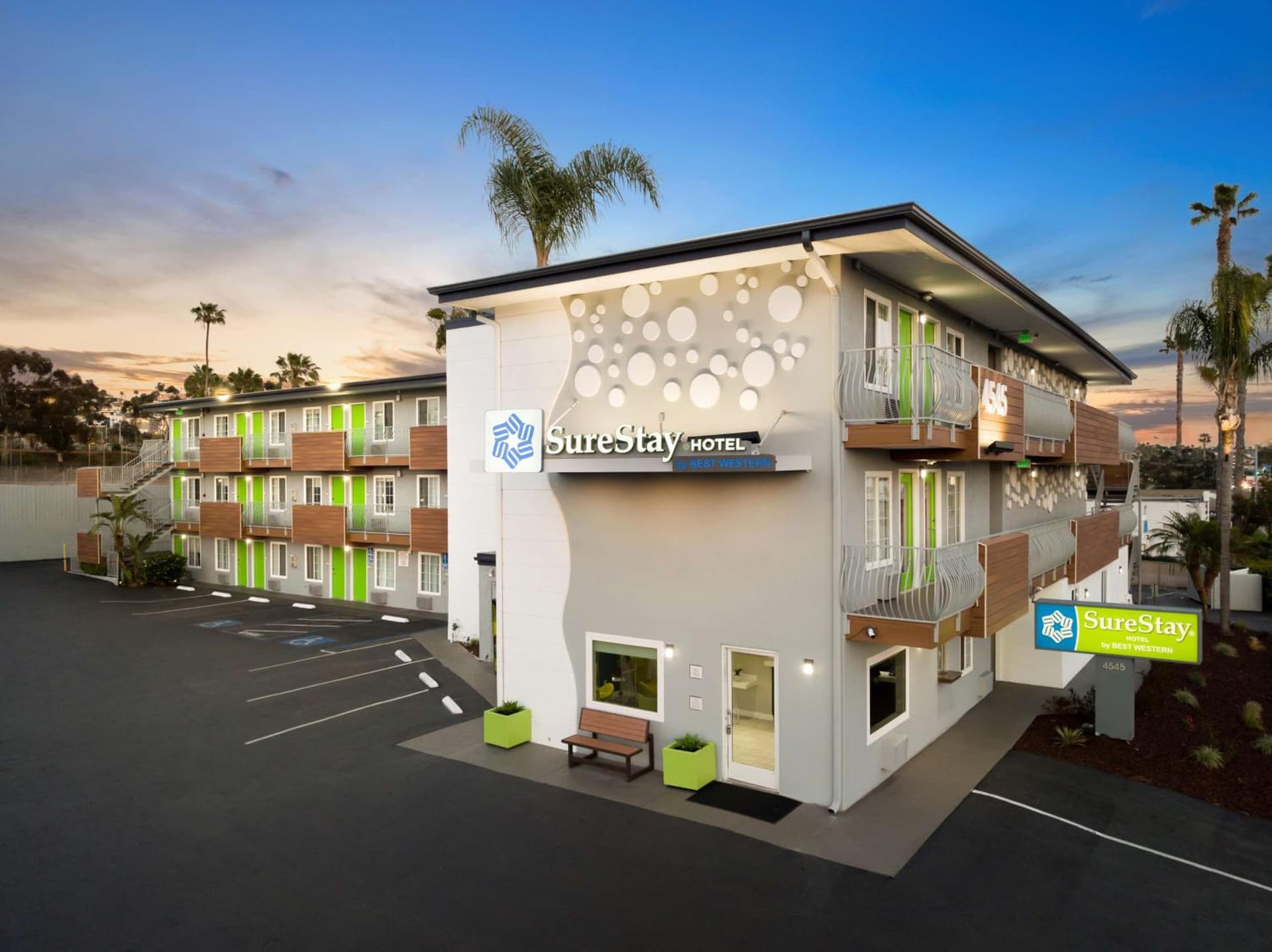 SureStay Hotel by Best Western San Diego Pacific Beach featured exterior or lobby in San Diego, CA — similar hotel