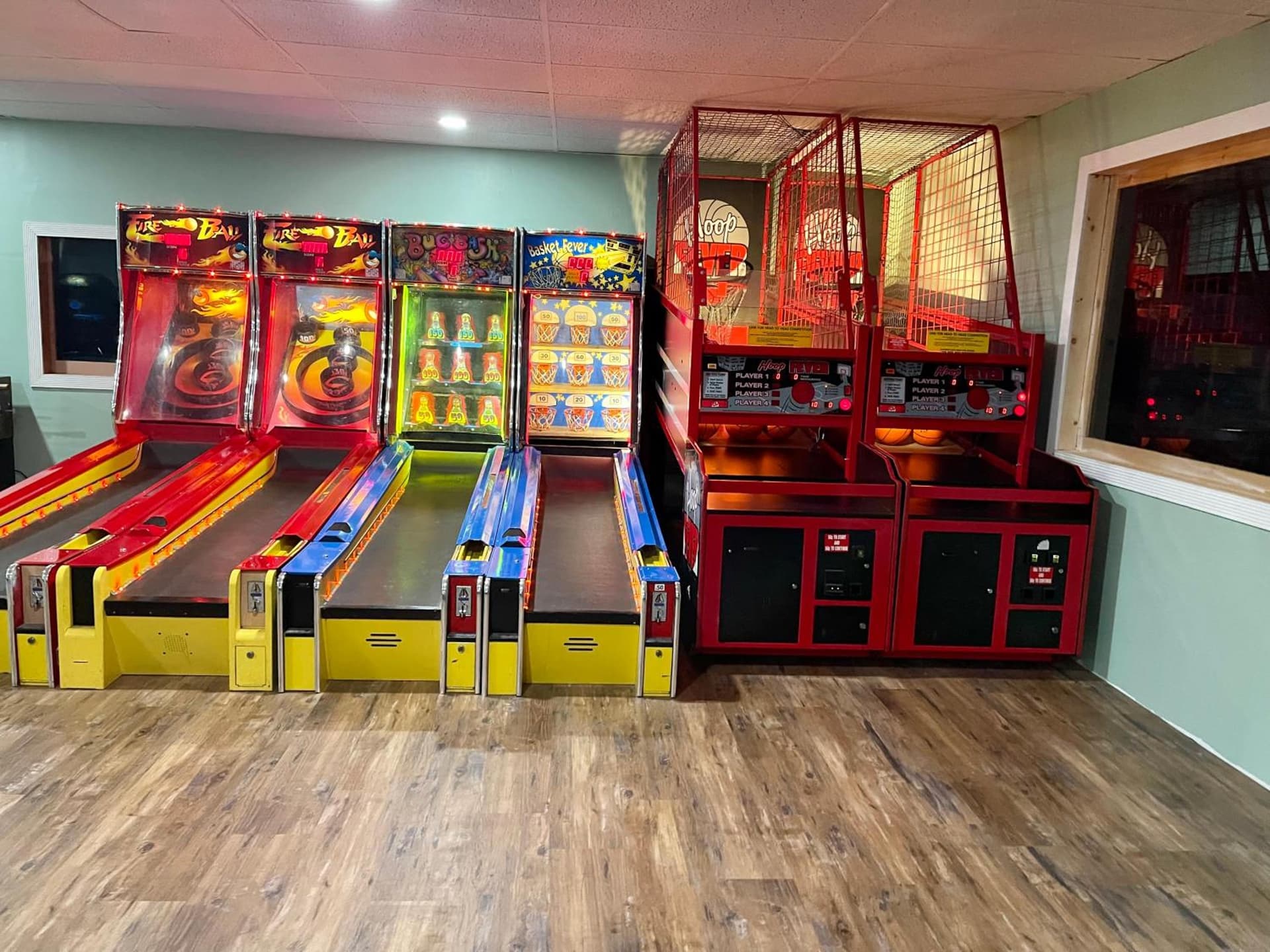 Days Inn by Wyndham Lincoln interior in Lincoln — gallery photo 2