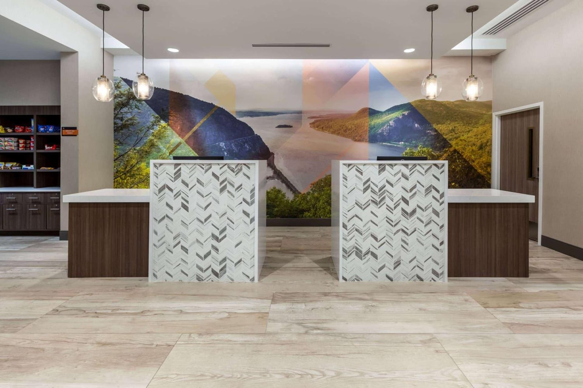 La Quinta Inn & Suites by Wyndham Middletown-Goshen gallery photo in Middletown, NY — image 34