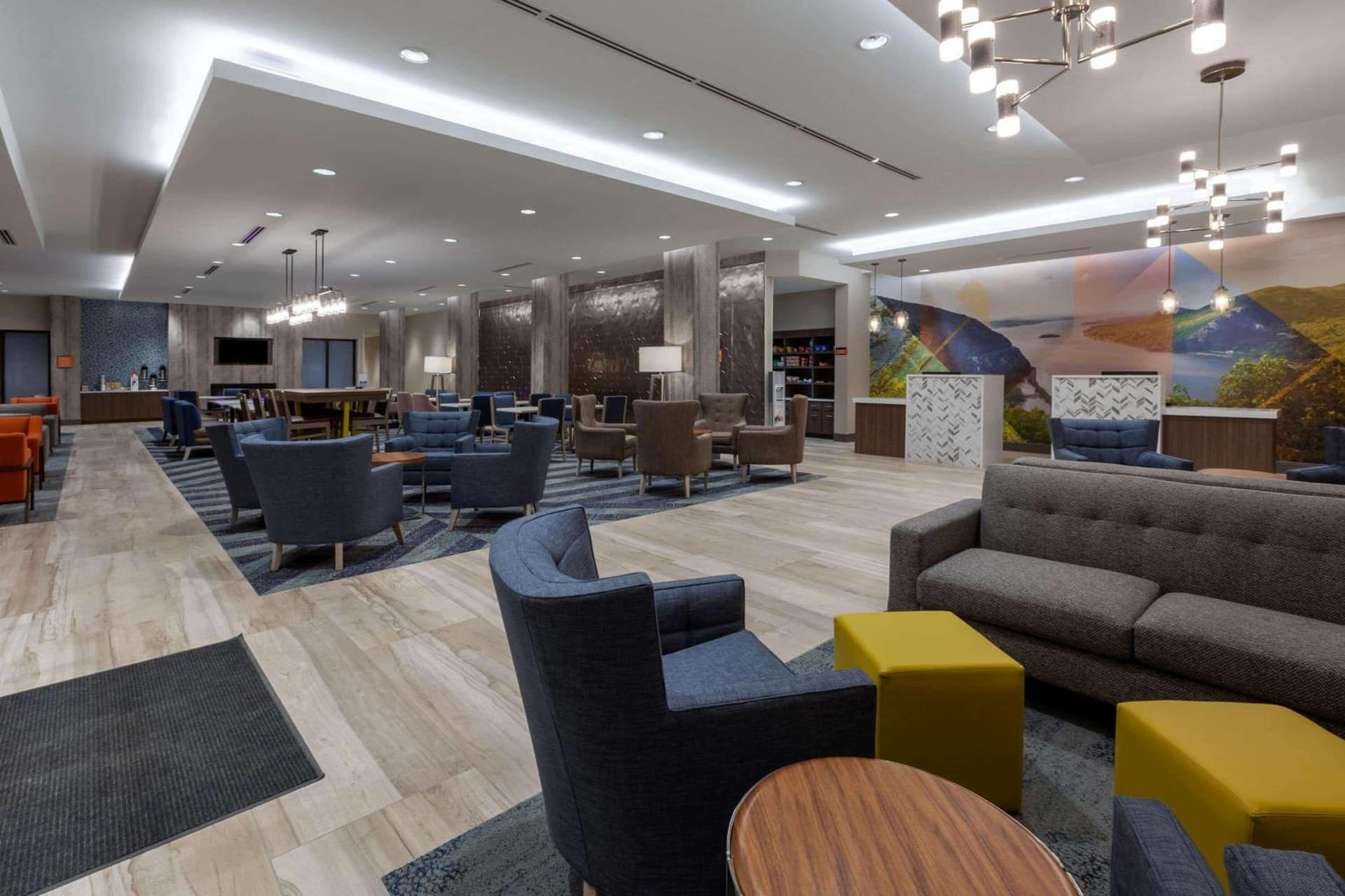 La Quinta Inn & Suites by Wyndham Middletown-Goshen gallery photo in Middletown, NY — image 28