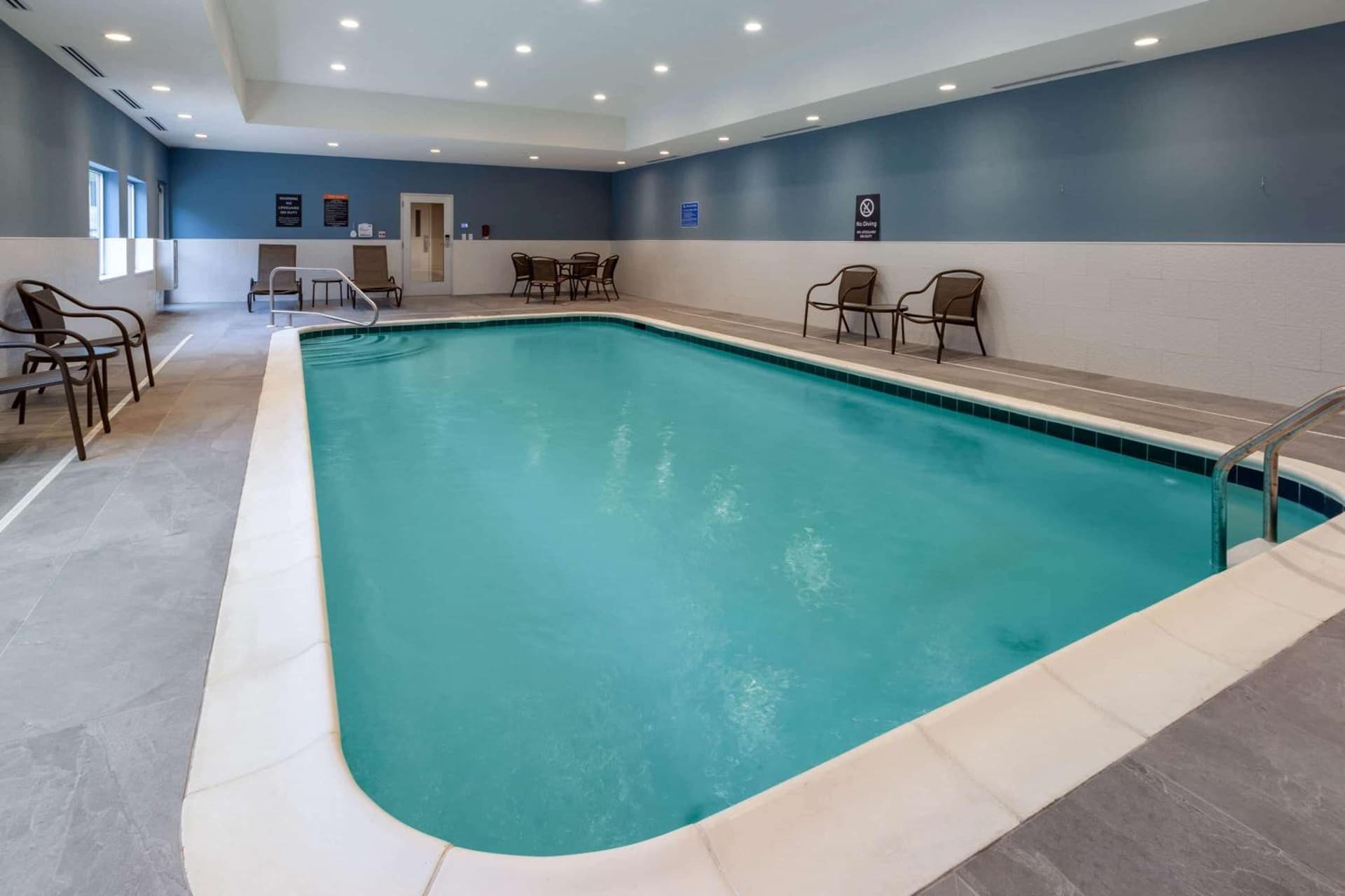 La Quinta Inn & Suites by Wyndham Middletown-Goshen gallery photo in Middletown, NY — image 4