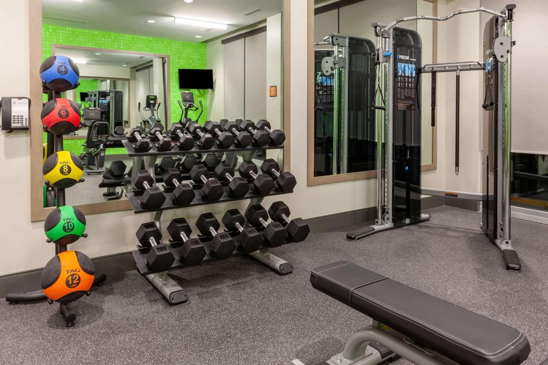 La Quinta Inn & Suites by Wyndham Middletown-Goshen gallery photo in Middletown, NY — image 26