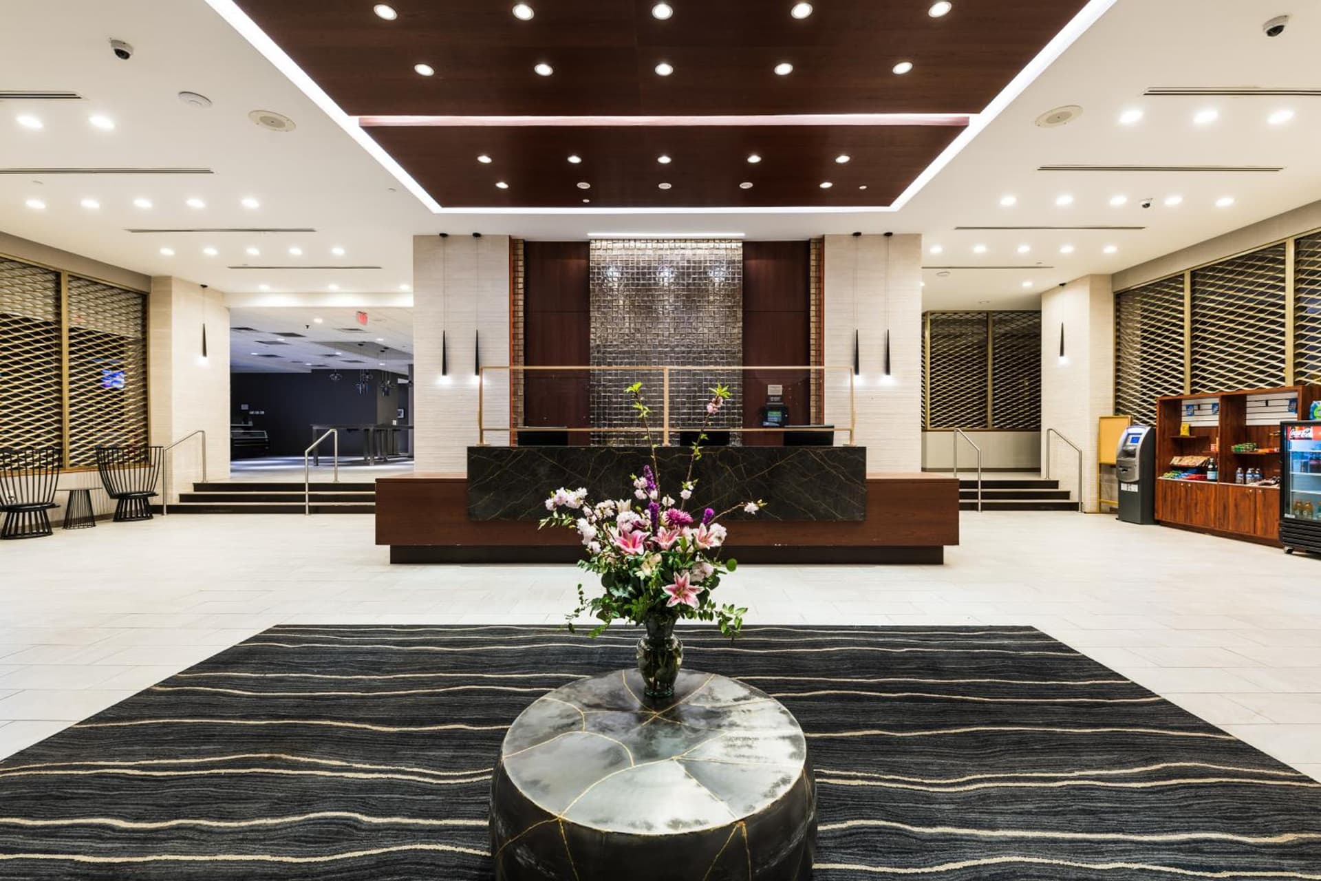 APA Hotel Woodbridge gallery photo in Iselin, NJ — image 57