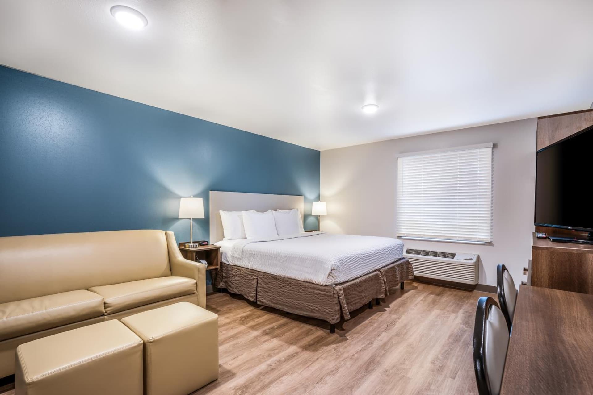 WoodSpring Suites Elgin - Chicago gallery photo in Elgin, IL — image 25