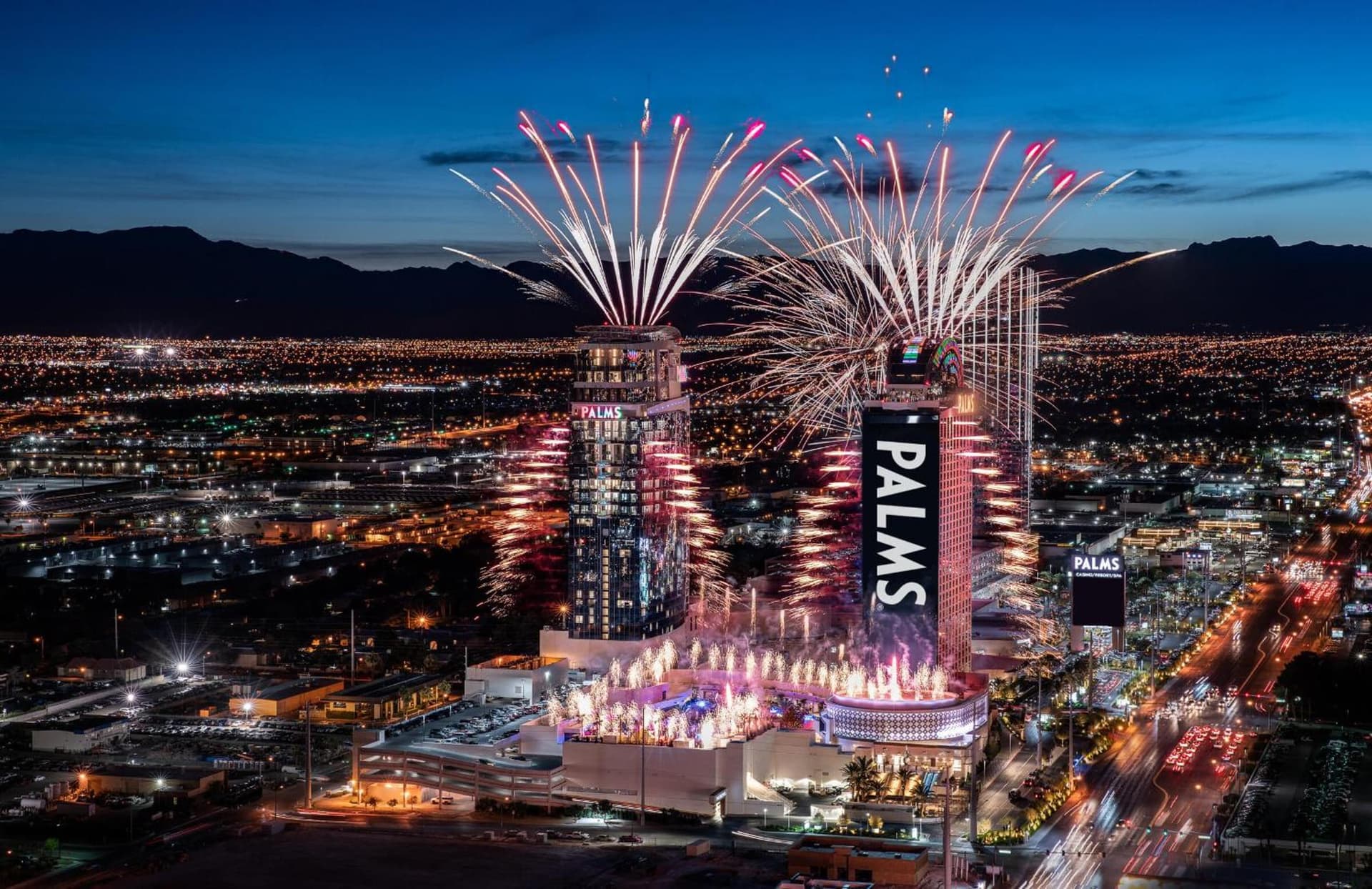 Palms Place One Bedroom Suite 1220 sqft featured exterior or lobby in Las Vegas, NV — similar hotel