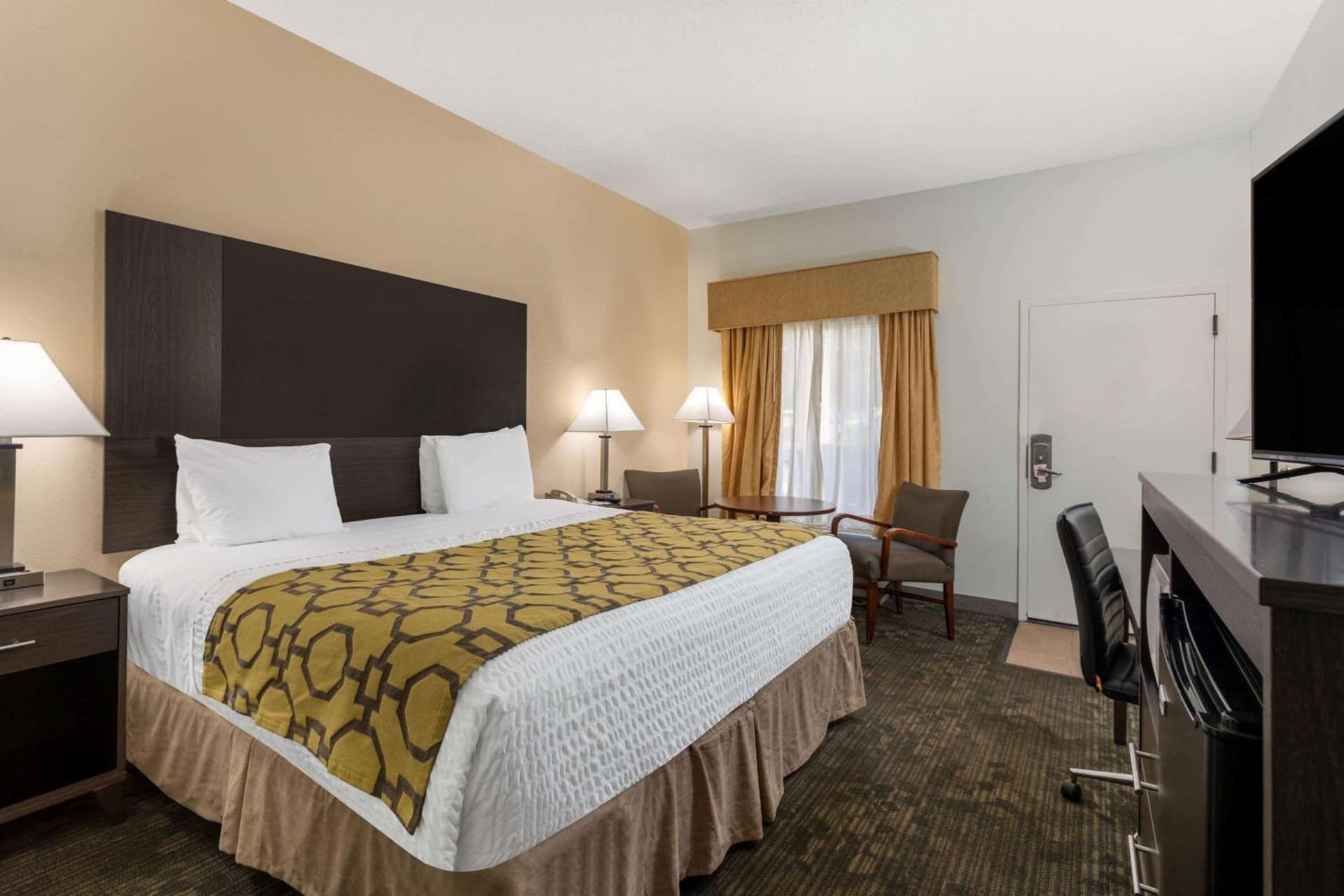 Baymont by Wyndham Tallahassee gallery photo in Tallahassee, FL — image 12