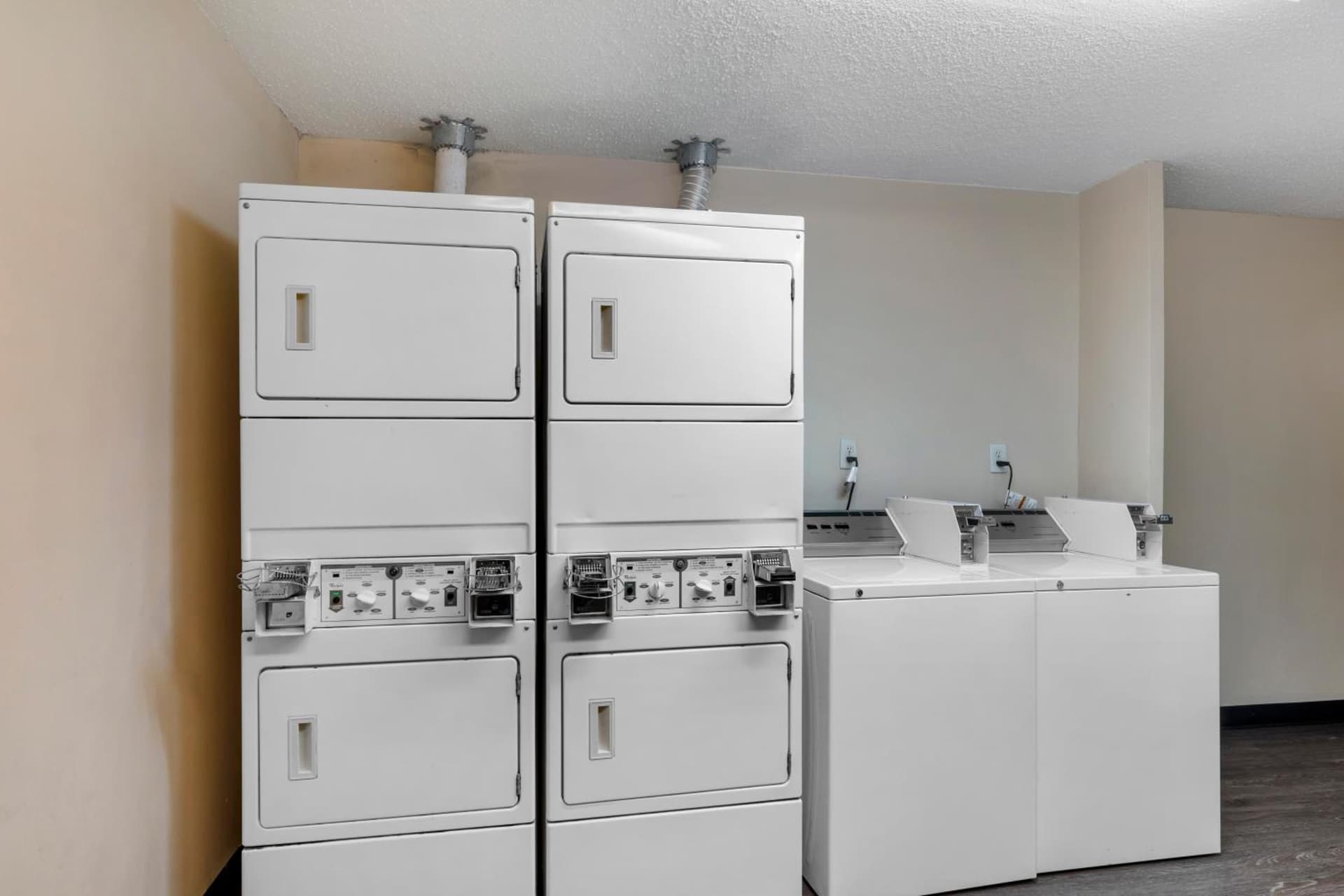 Comfort Suites DFW Airport gallery photo in Irving, TX — image 7