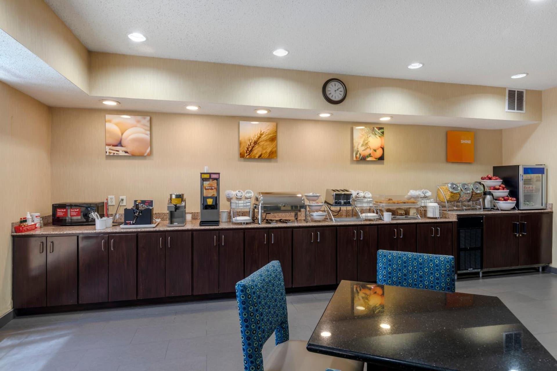 Comfort Suites DFW Airport gallery photo in Irving, TX — image 26