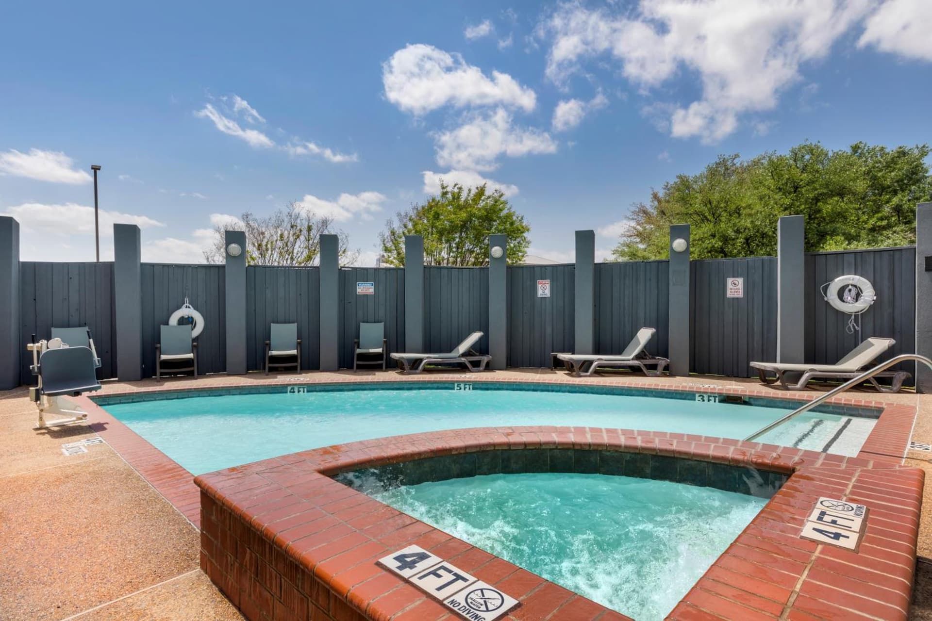 Comfort Suites DFW Airport gallery photo in Irving, TX — image 49