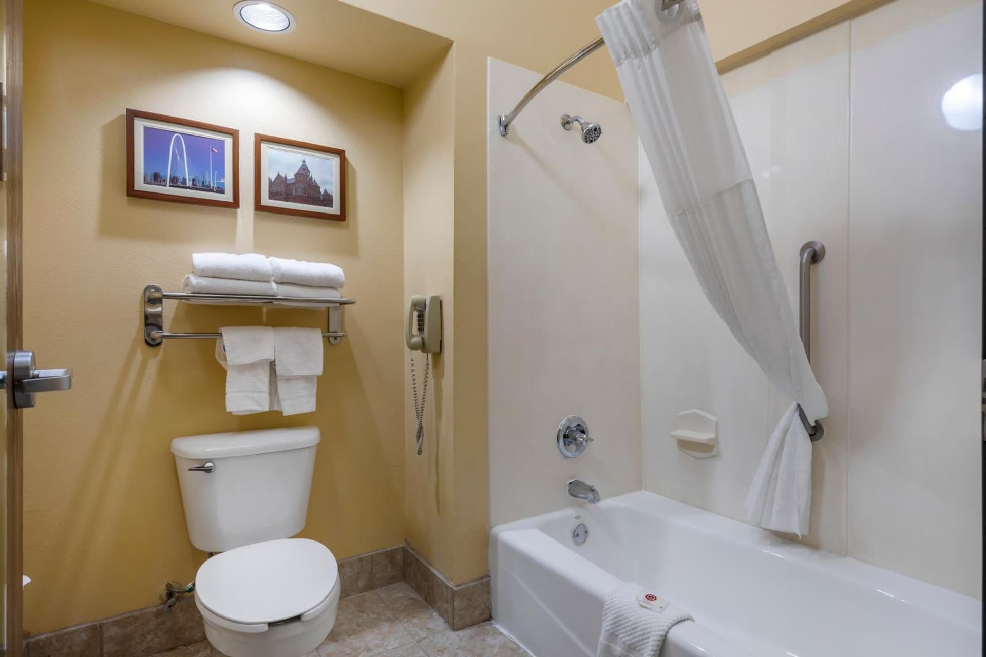 Comfort Suites DFW Airport gallery photo in Irving, TX — image 40