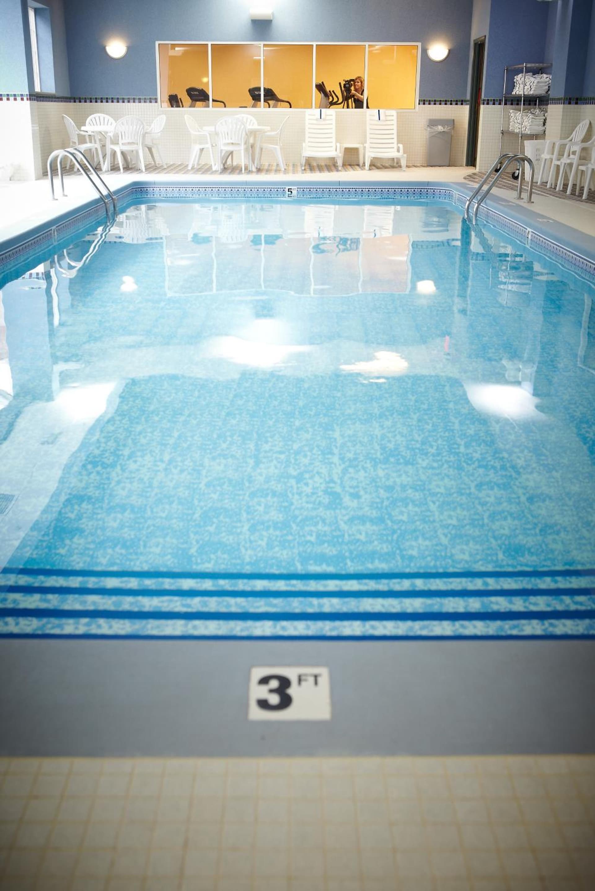 Country Inn & Suites by Radisson, Grand Rapids East, MI gallery photo in Grand Rapids, MI — image 61