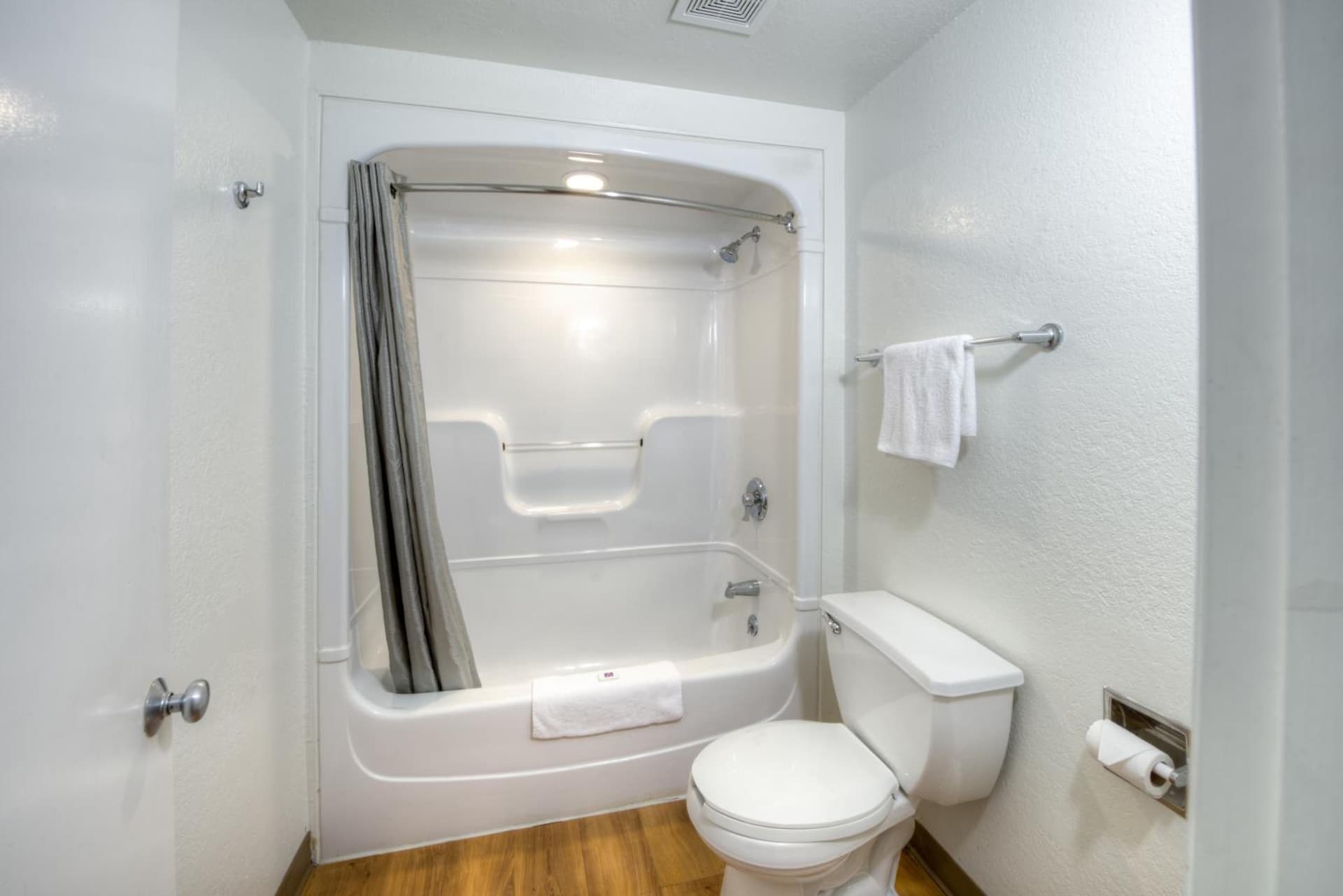 Motel 6-Niantic, CT - New London gallery photo in Niantic, CT — image 10