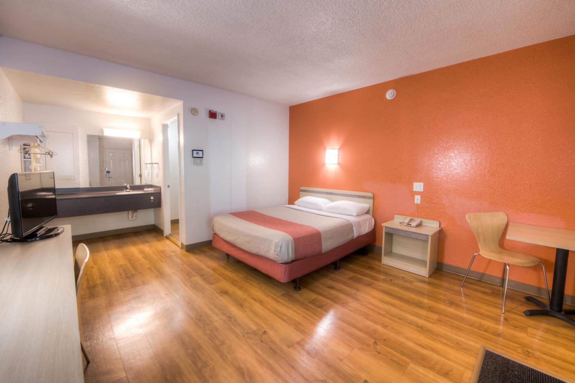 Motel 6-Niantic, CT - New London gallery photo in Niantic, CT — image 41