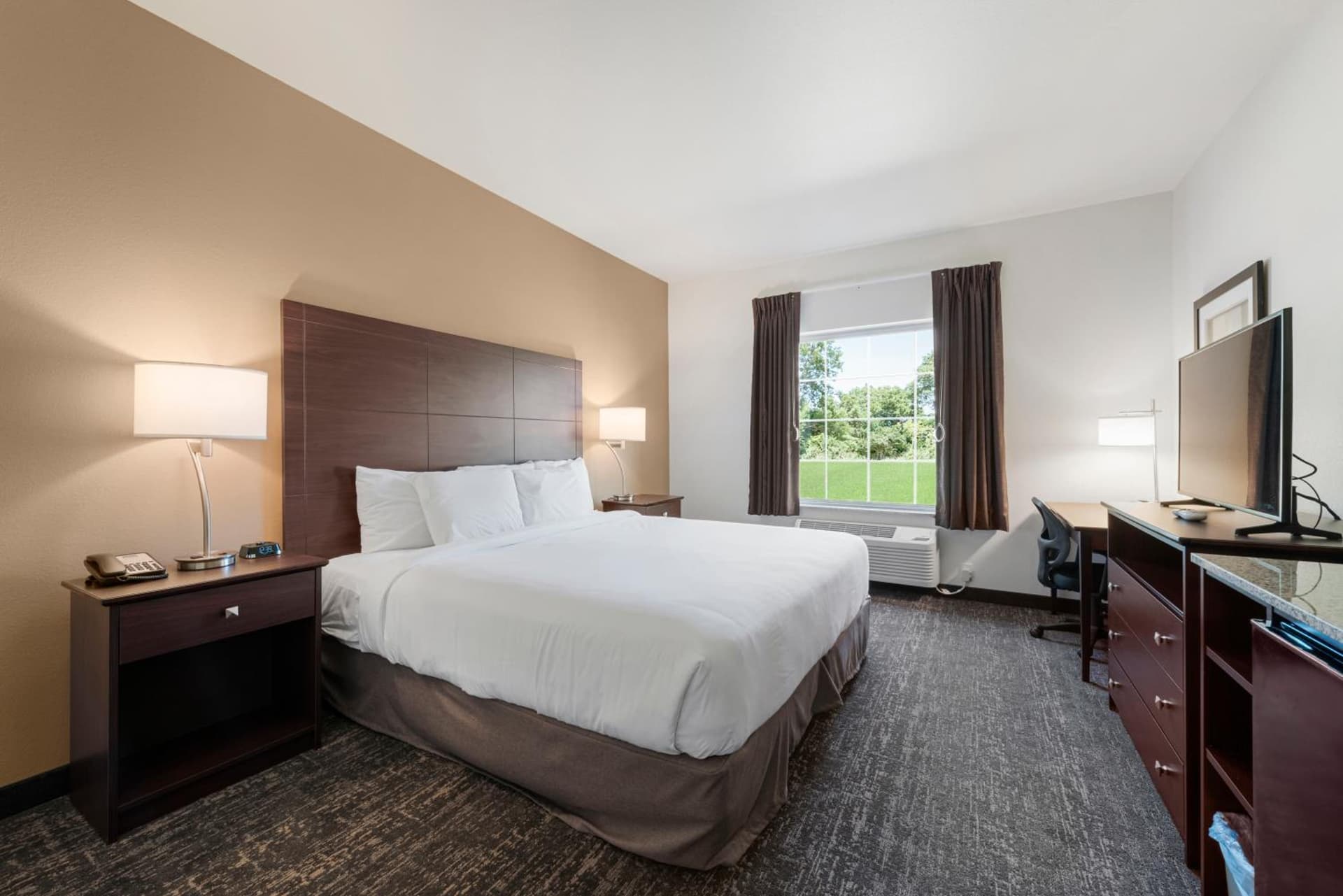 Cobblestone Hotel & Suites - Urbana gallery photo in Urbana, OH — image 23