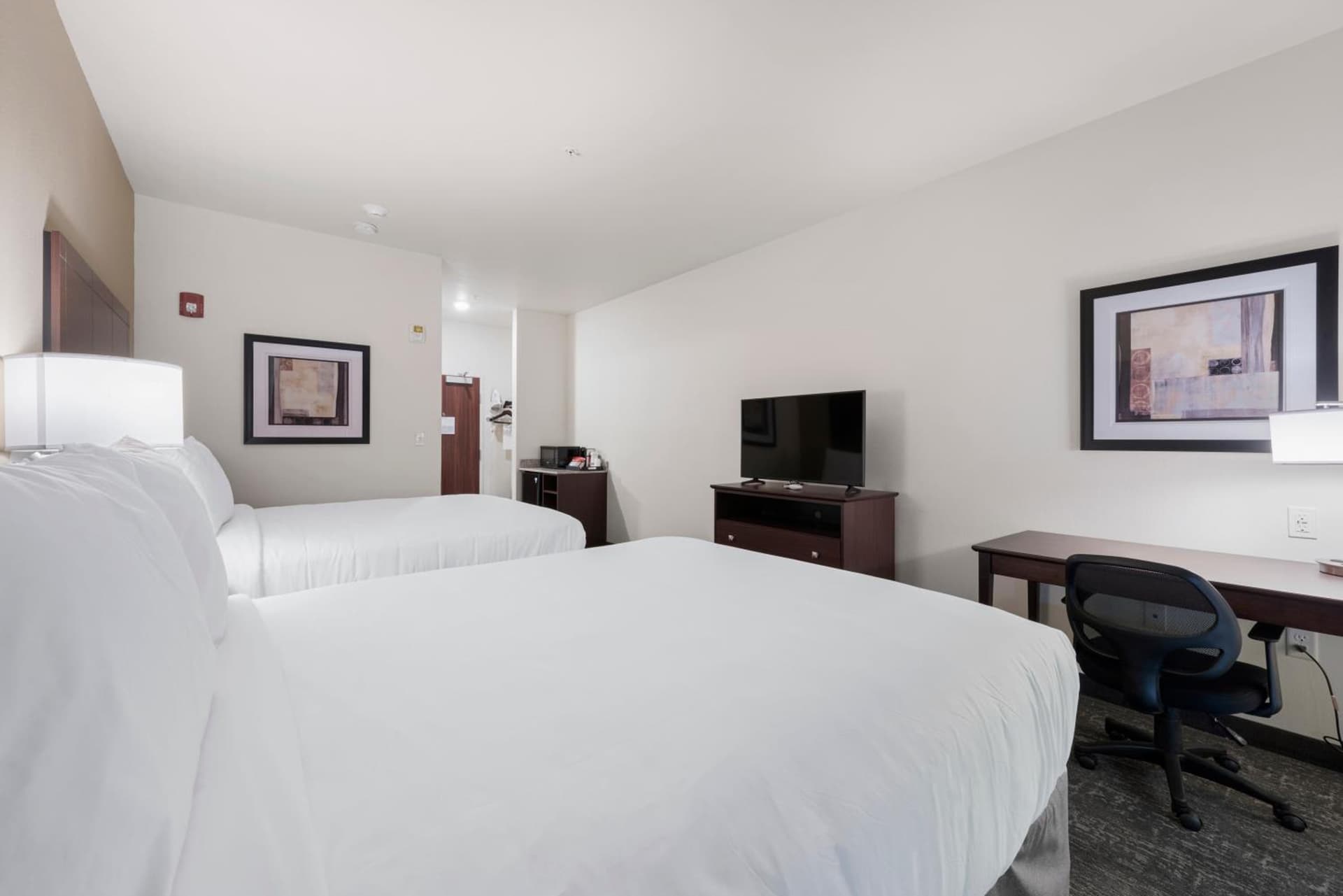 Cobblestone Hotel & Suites - Urbana gallery photo in Urbana, OH — image 24