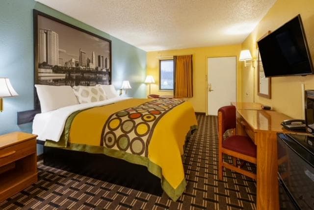 Super 8 by Wyndham Newcomerstown gallery photo in Newcomerstown, OH — image 16