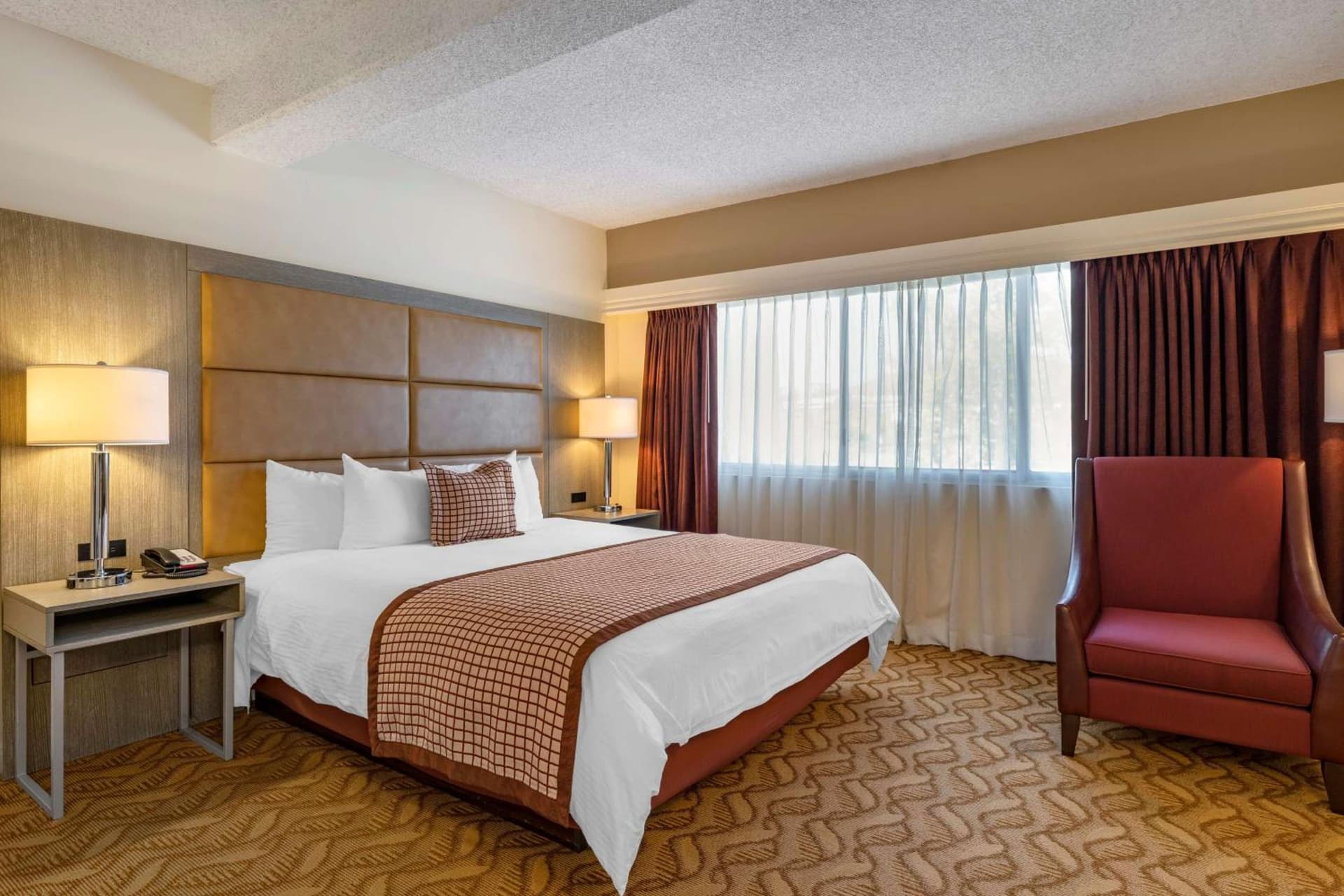 Best Western Plus Thousand Oaks Inn gallery photo in Thousand Oaks, CA — image 43