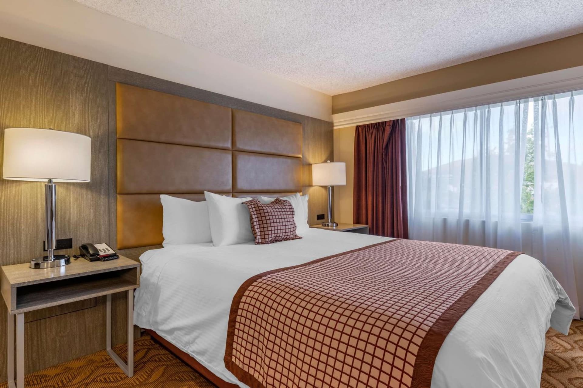 Best Western Plus Thousand Oaks Inn gallery photo in Thousand Oaks, CA — image 34