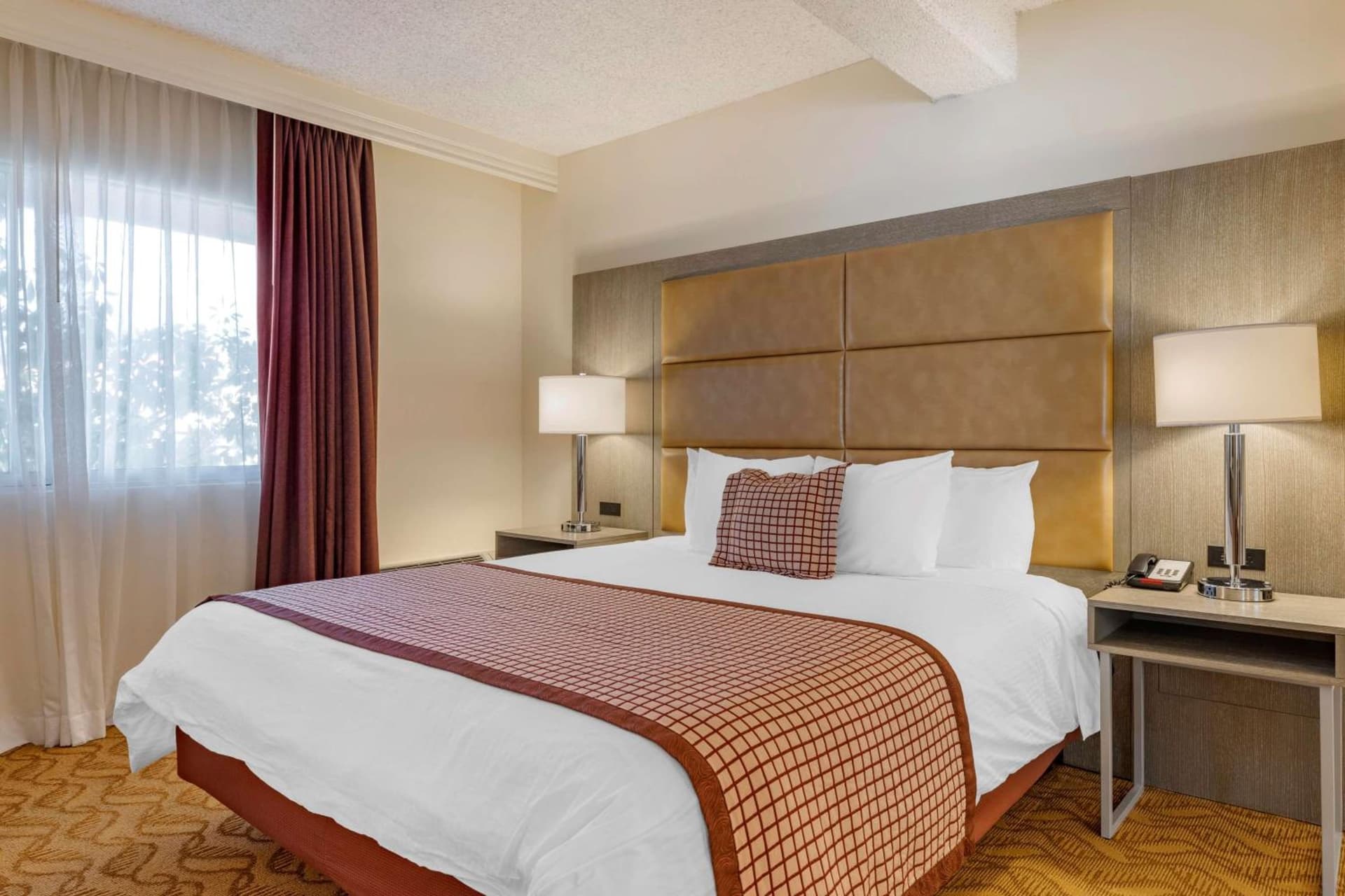 Best Western Plus Thousand Oaks Inn gallery photo in Thousand Oaks, CA — image 27