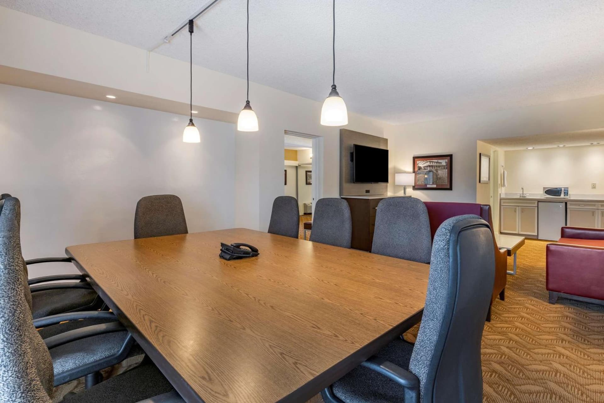 Best Western Plus Thousand Oaks Inn gallery photo in Thousand Oaks, CA — image 32