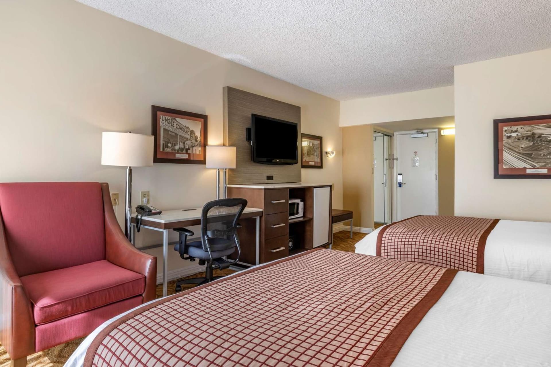 Best Western Plus Thousand Oaks Inn gallery photo in Thousand Oaks, CA — image 29