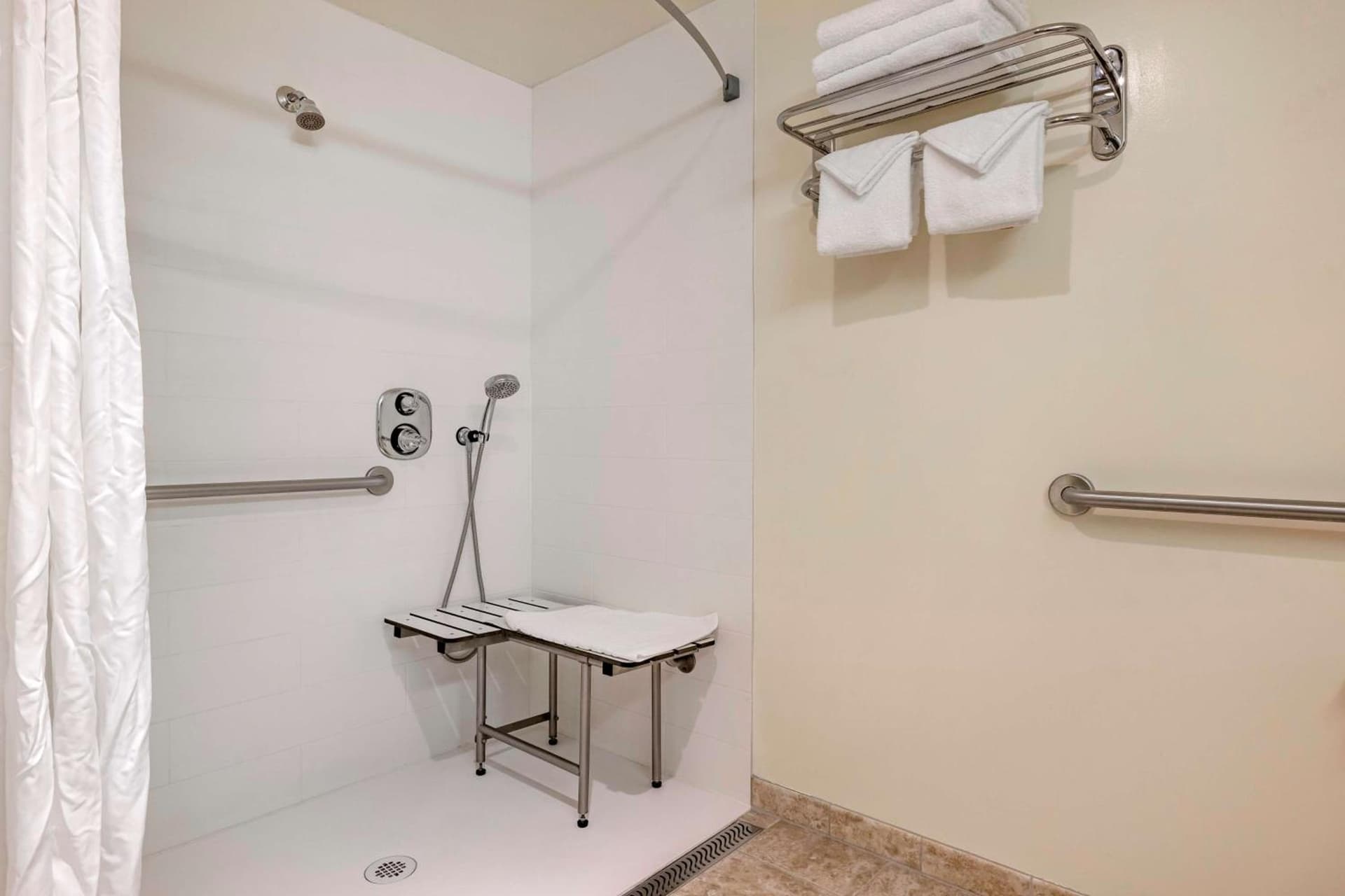 Best Western Plus Thousand Oaks Inn gallery photo in Thousand Oaks, CA — image 40