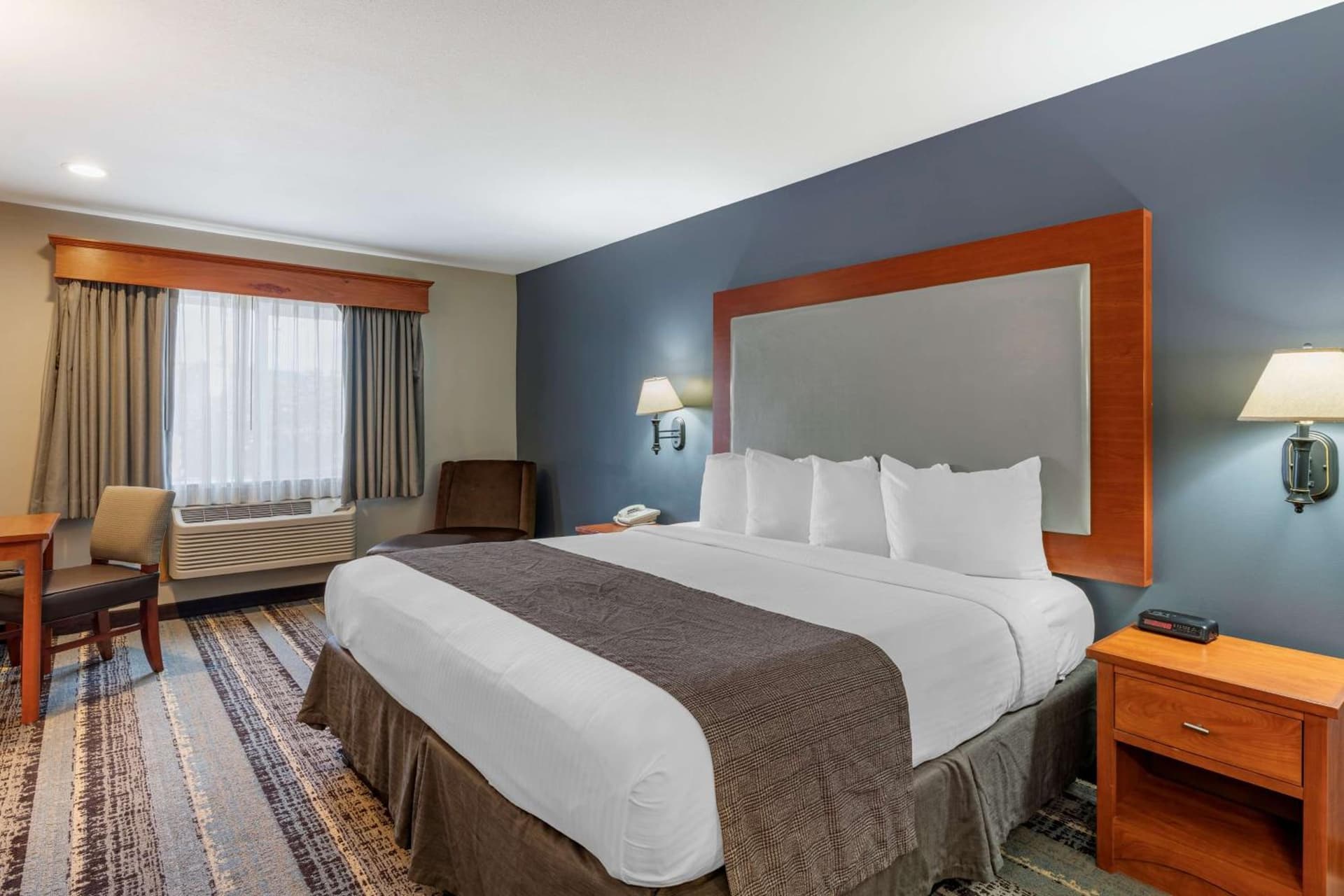 Best Western Newberg Inn gallery photo in Newberg, OR — image 76