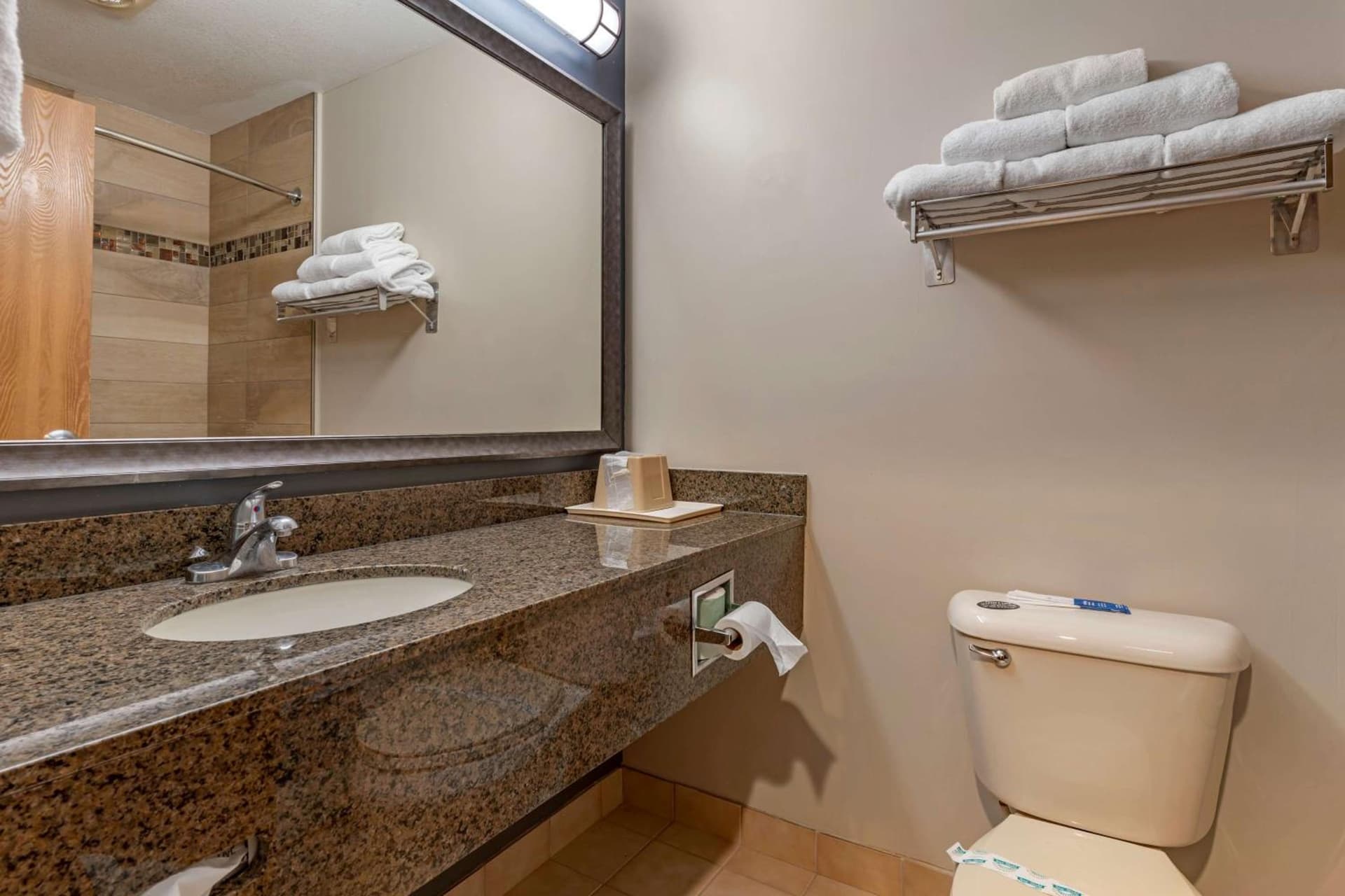 Best Western Newberg Inn gallery photo in Newberg, OR — image 59