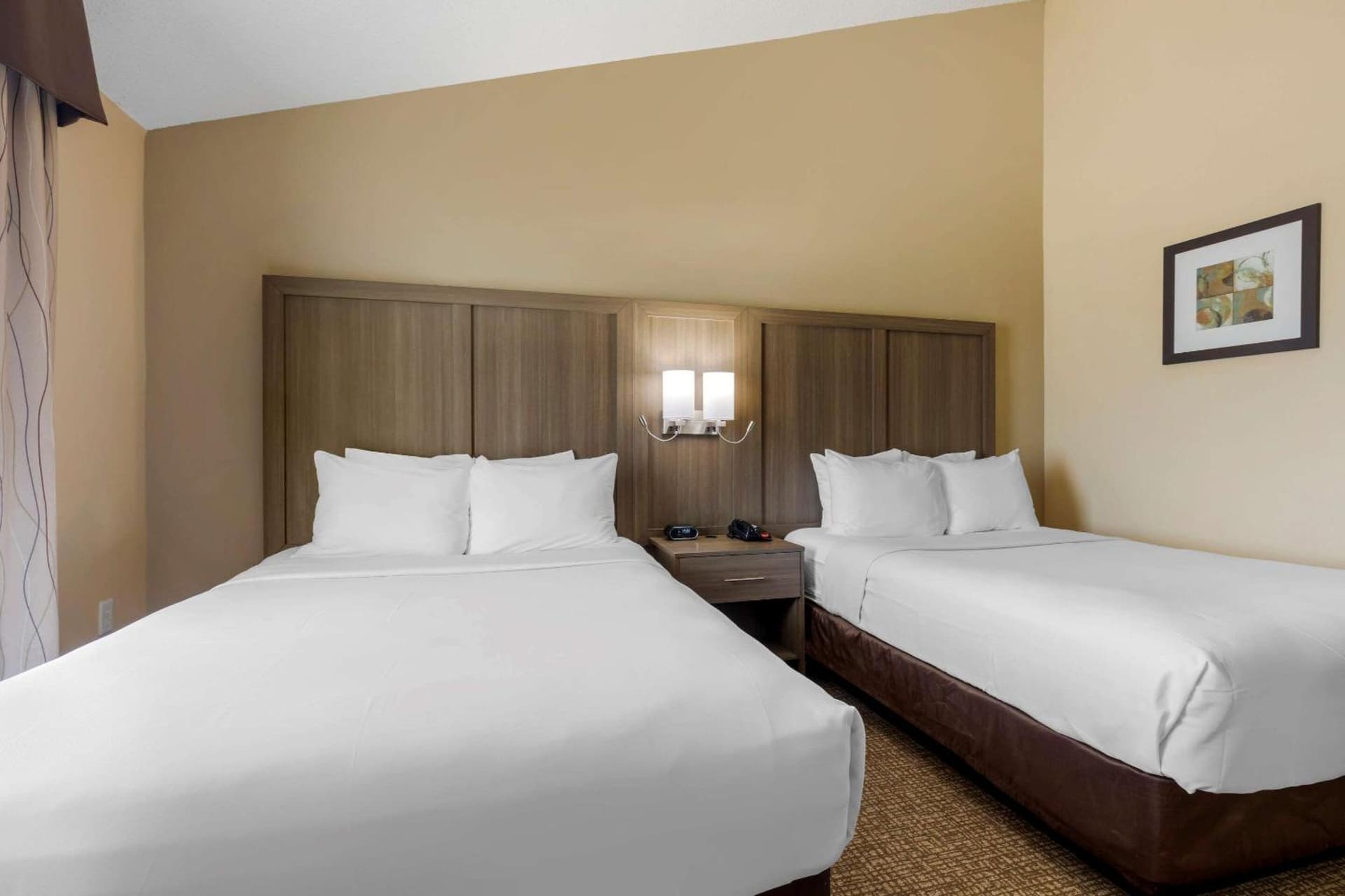 Comfort Suites DFW Airport interior in Irving, TX — gallery photo 2