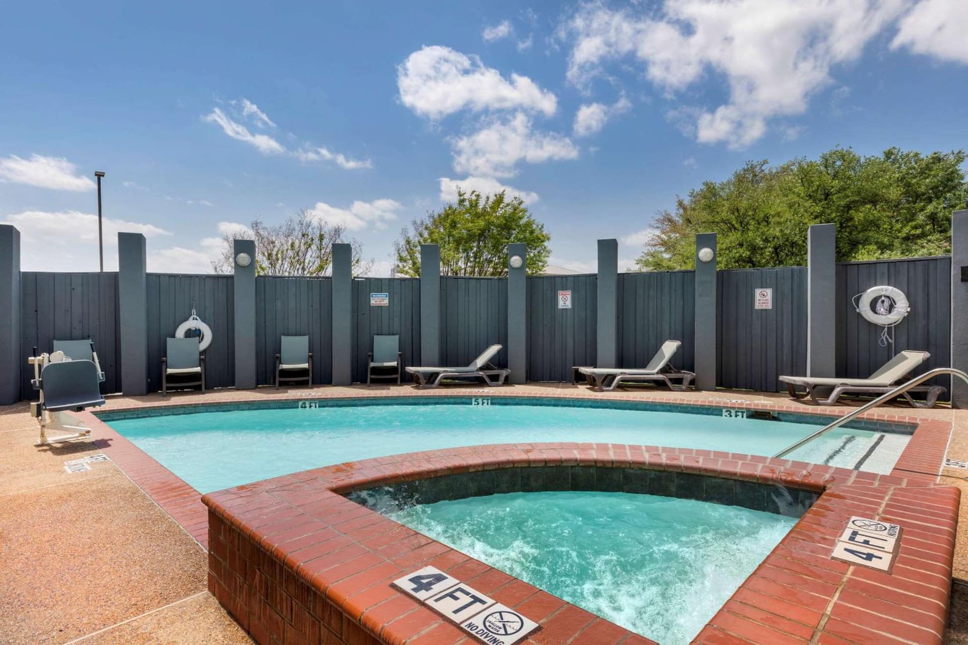 Comfort Suites DFW Airport gallery photo in Irving, TX — image 54