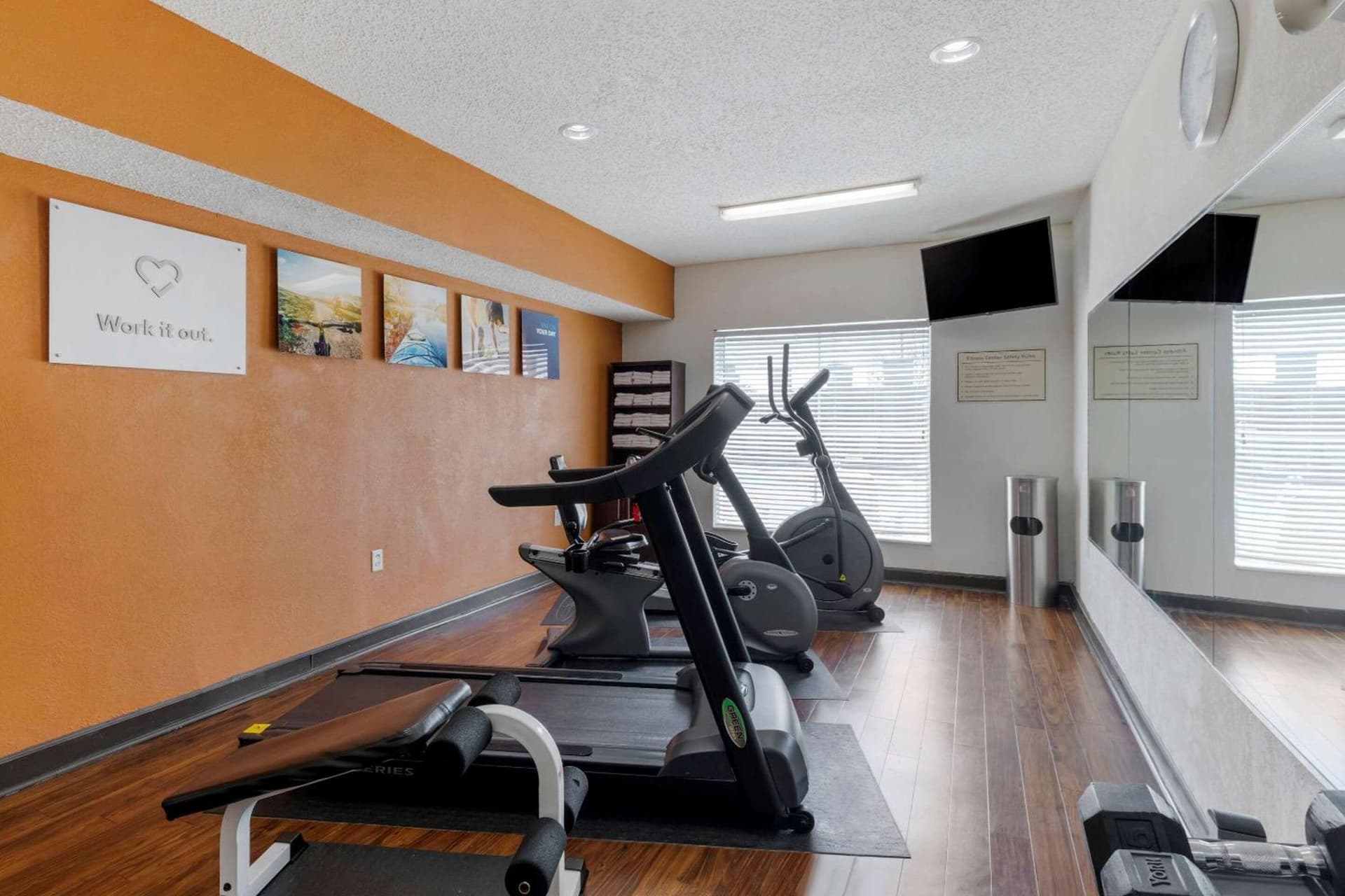 Comfort Suites DFW Airport gallery photo in Irving, TX — image 48