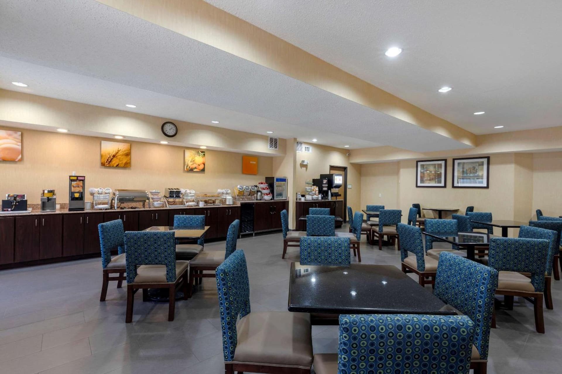 Comfort Suites DFW Airport gallery photo in Irving, TX — image 33