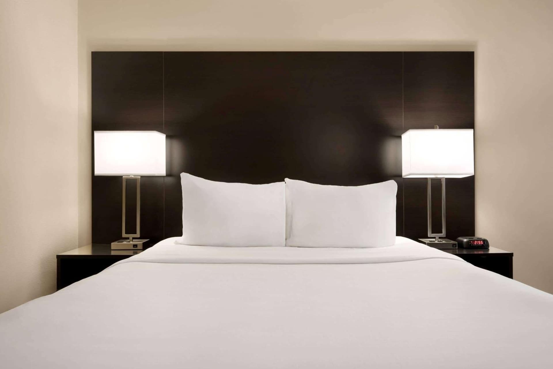 Days Inn by Wyndham Fort Collins gallery photo in Fort Collins, CO — image 20