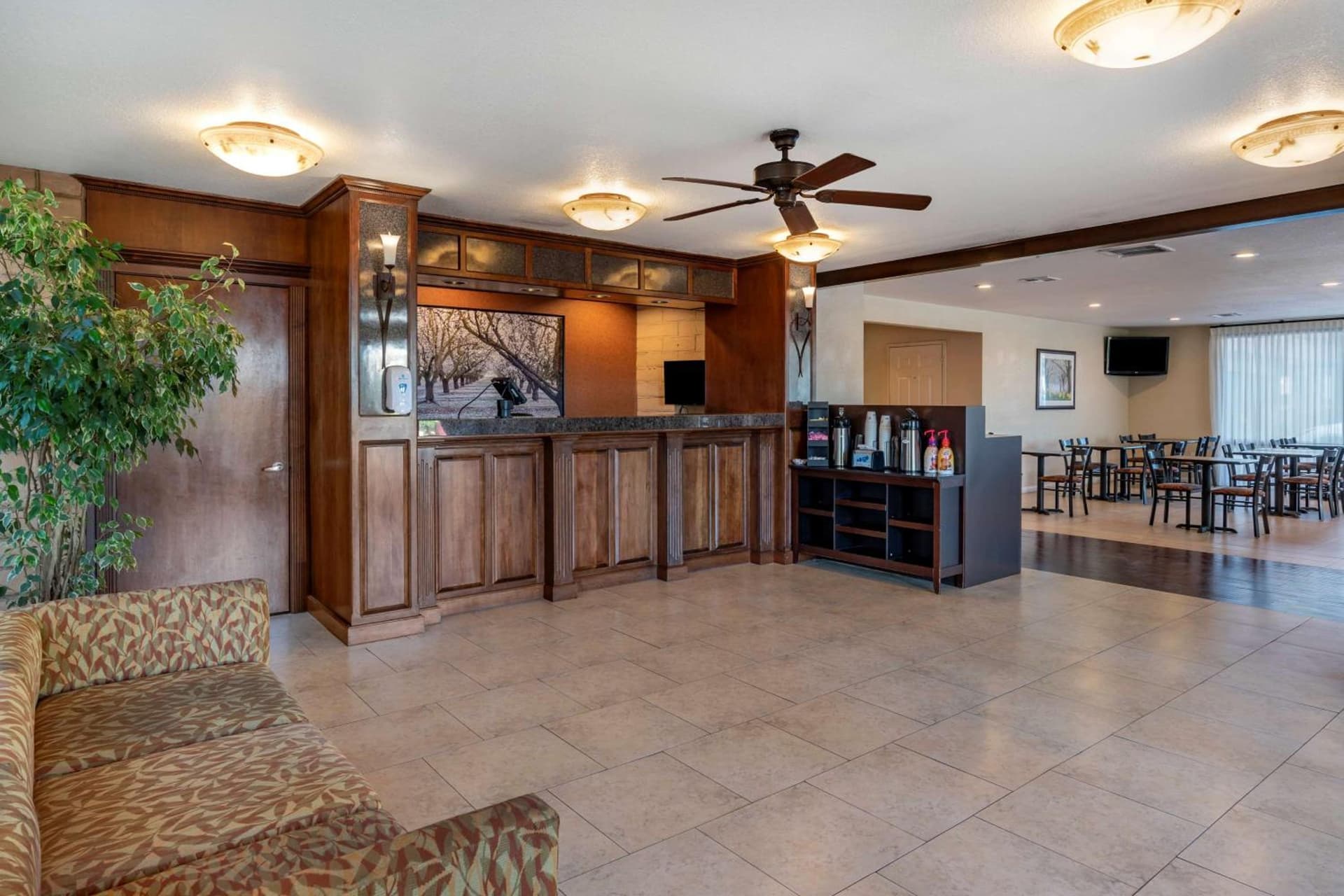 Best Western Orchard Inn property views in Turlock, CA — gallery photo 3