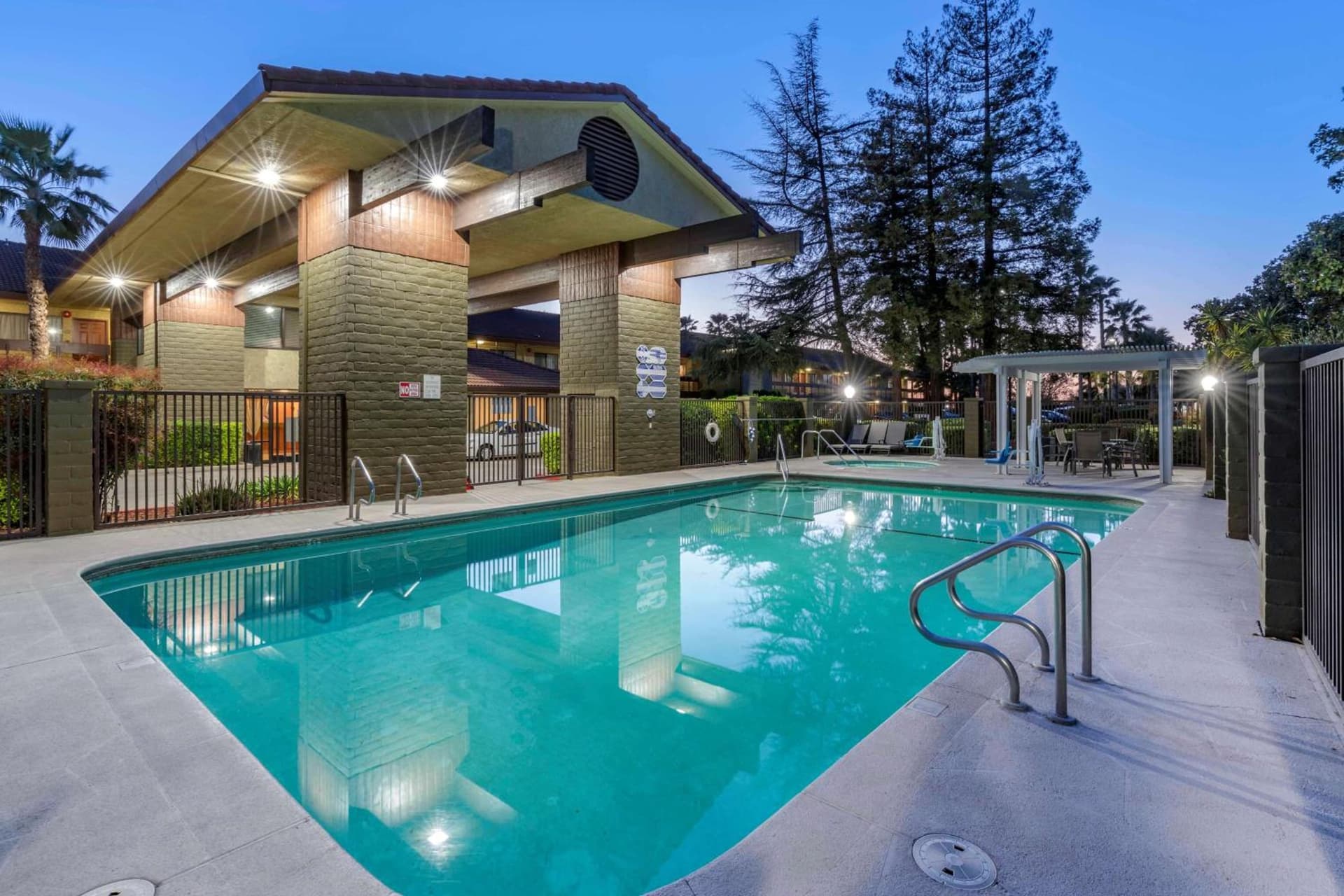Best Western Orchard Inn gallery photo in Turlock, CA — image 7