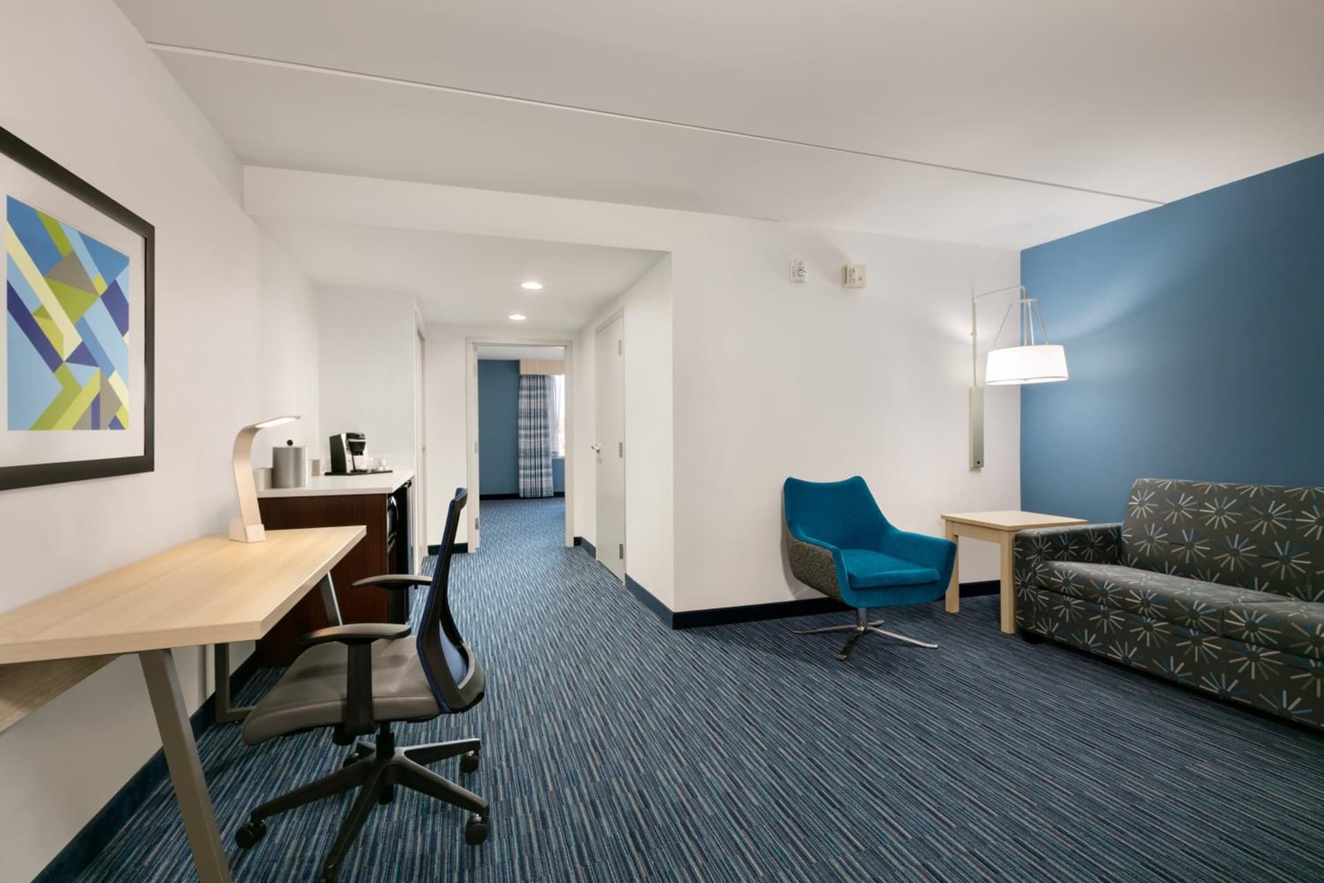 Holiday Inn Express Hotel & Suites Norfolk Airport by IHG gallery photo in Norfolk, VA — image 23