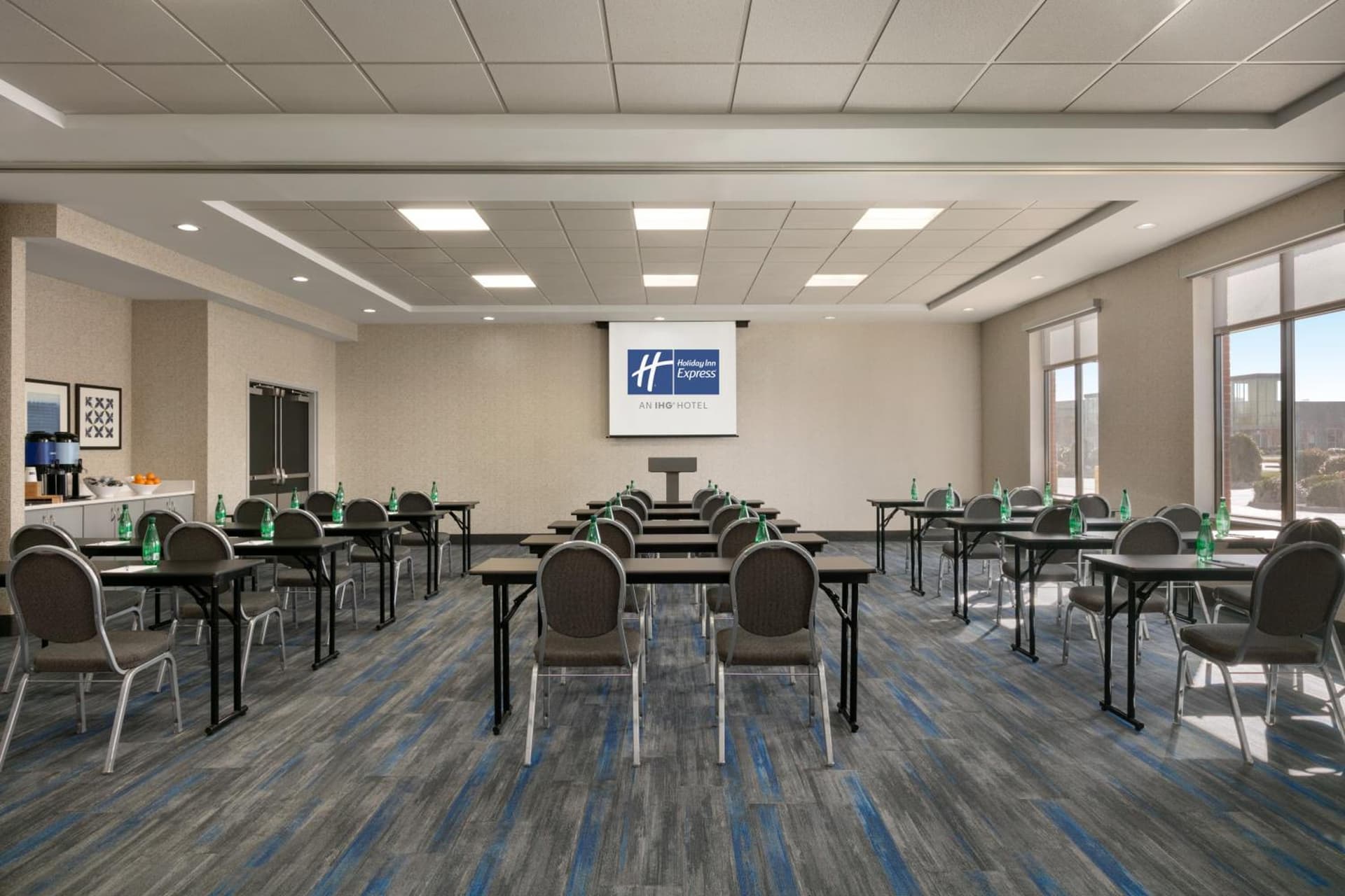 Holiday Inn Express Hotel & Suites Norfolk Airport by IHG gallery photo in Norfolk, VA — image 85