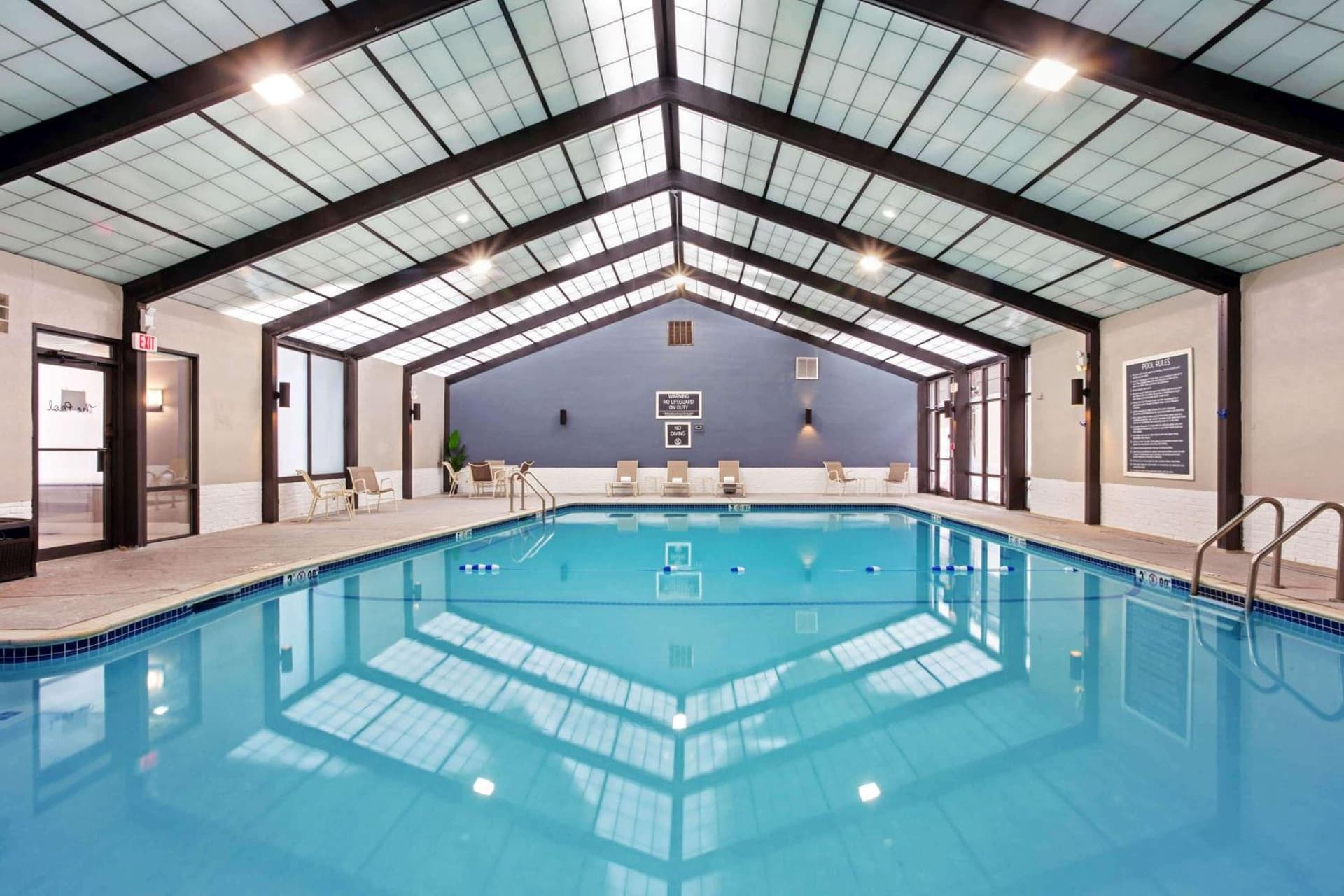 La Quinta by Wyndham Boston-Andover interior in Andover — gallery photo 2