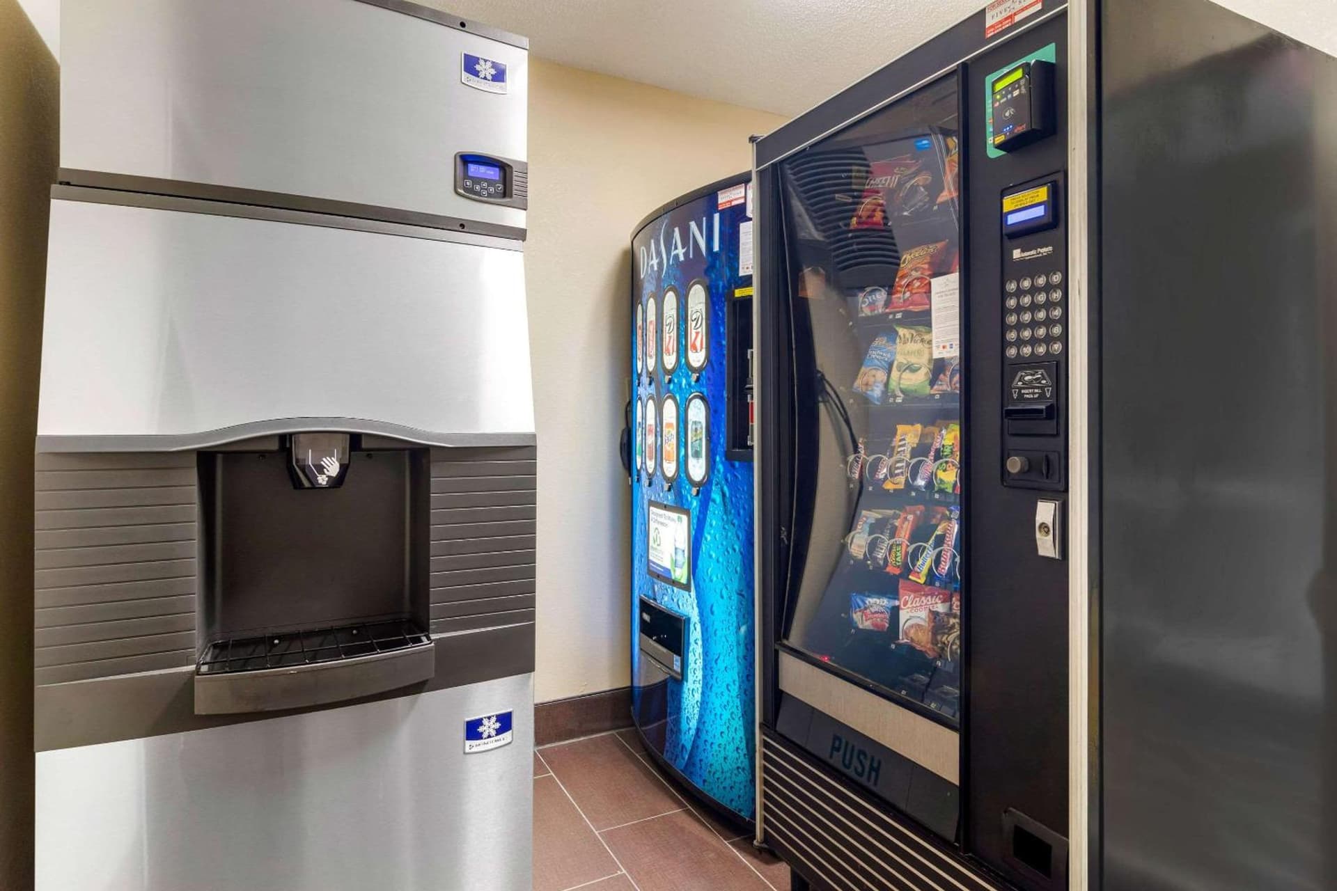 Comfort Inn & Suites Macon North I-75 gallery photo in Macon, GA — image 12