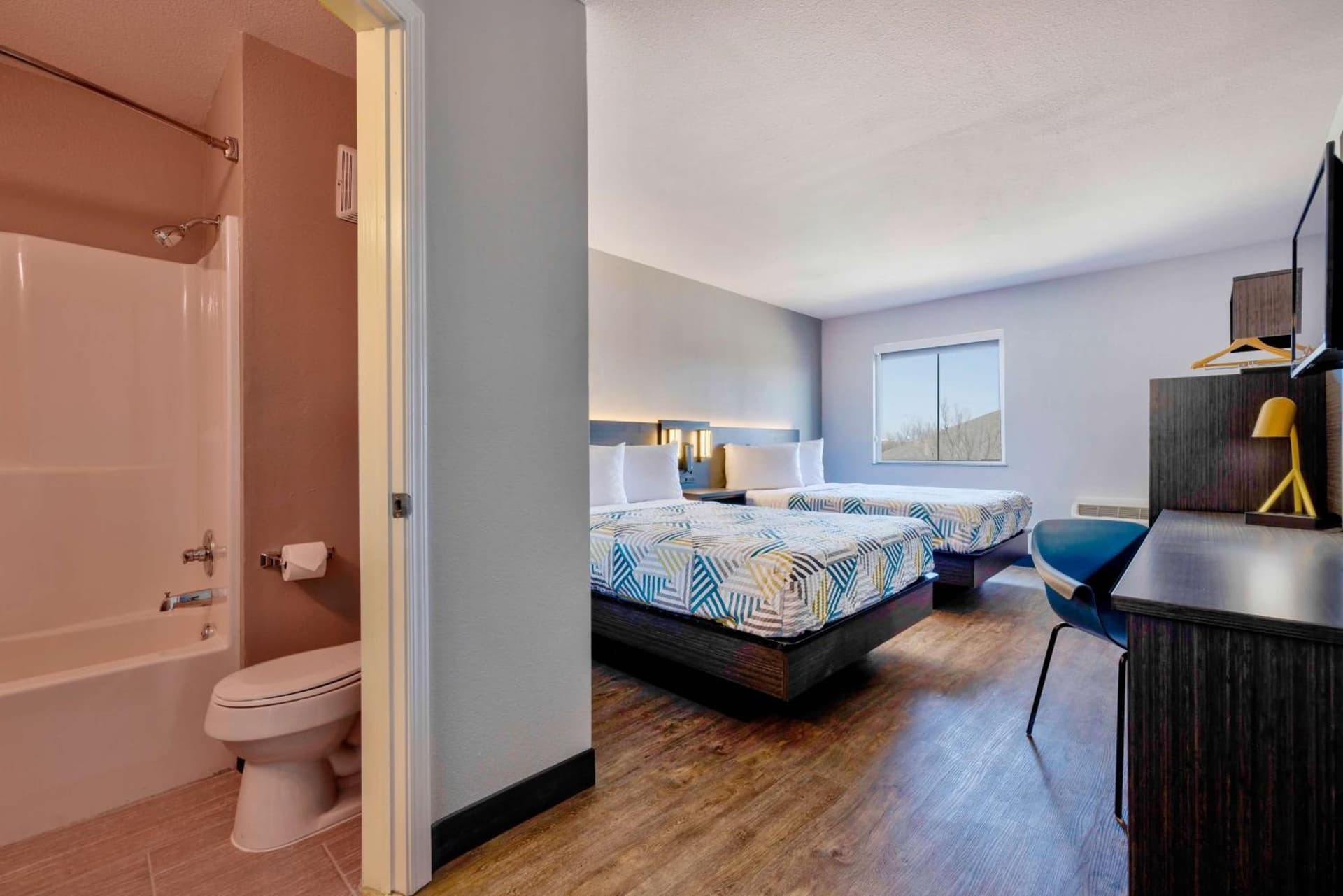 Motel 6-Norman, OK interior in Norman, OK — gallery photo 2