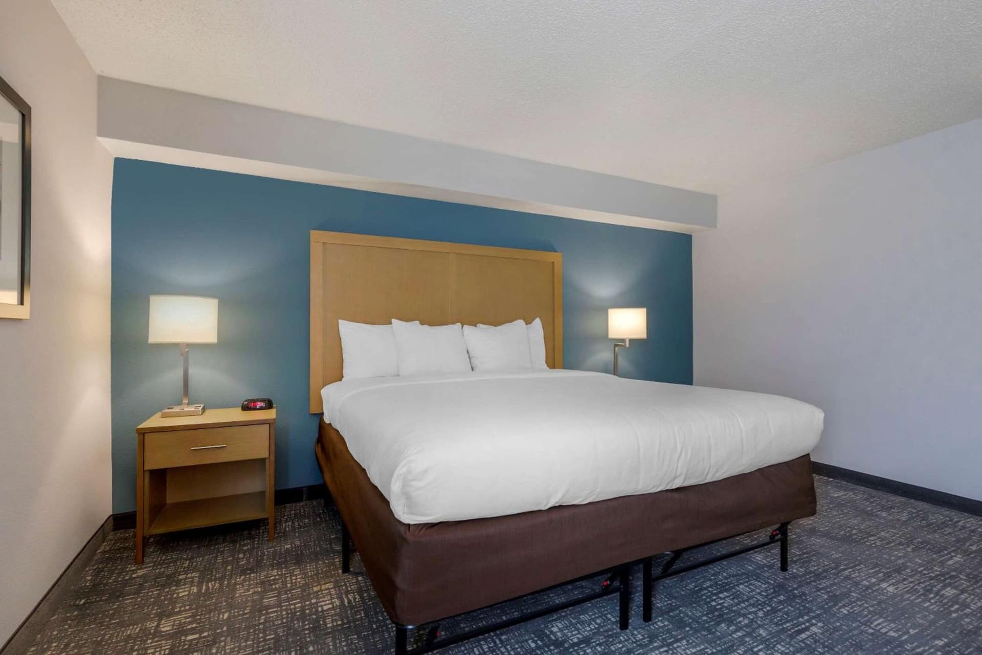 Comfort Inn & Suites Alexandria West gallery photo in Alexandria, VA — image 21