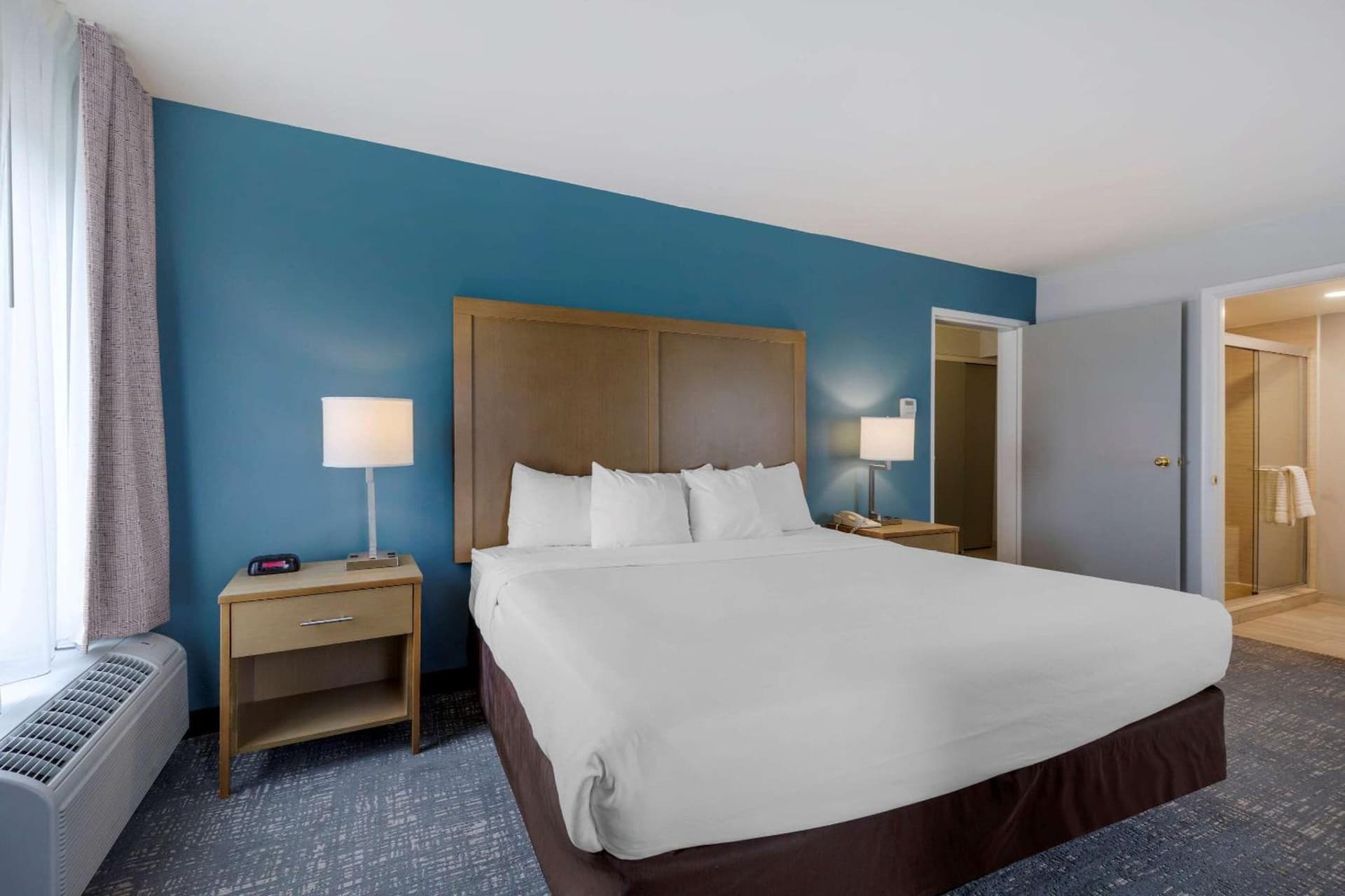 Comfort Inn & Suites Alexandria West gallery photo in Alexandria, VA — image 13